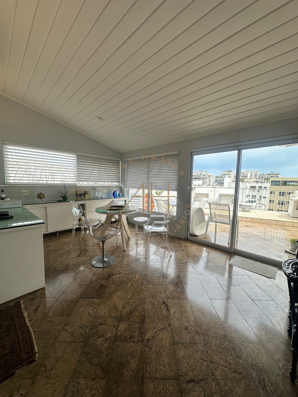 Cobertura, 3 quartos, 302 m² - Foto 3
