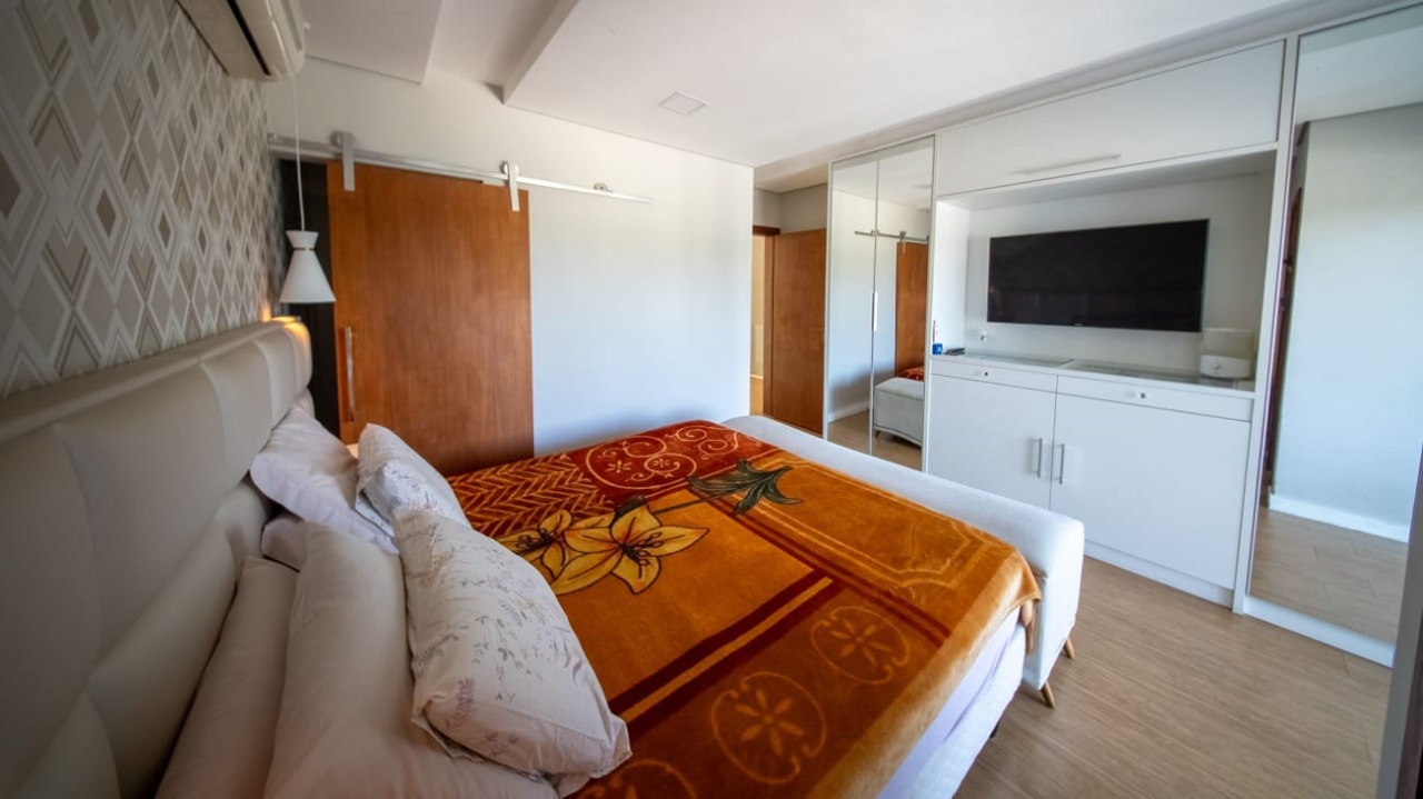 Casa, 3 quartos, 235 m² - Foto 30