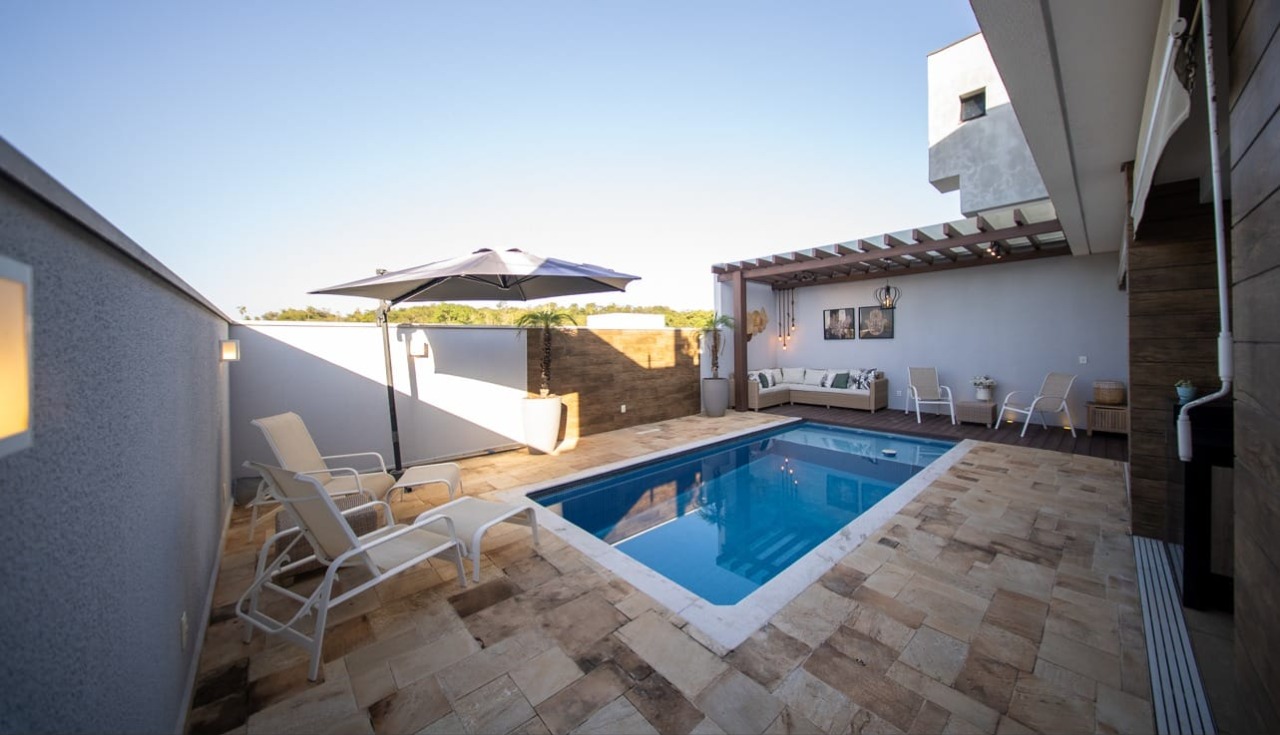 Casa, 3 quartos, 235 m² - Foto 1