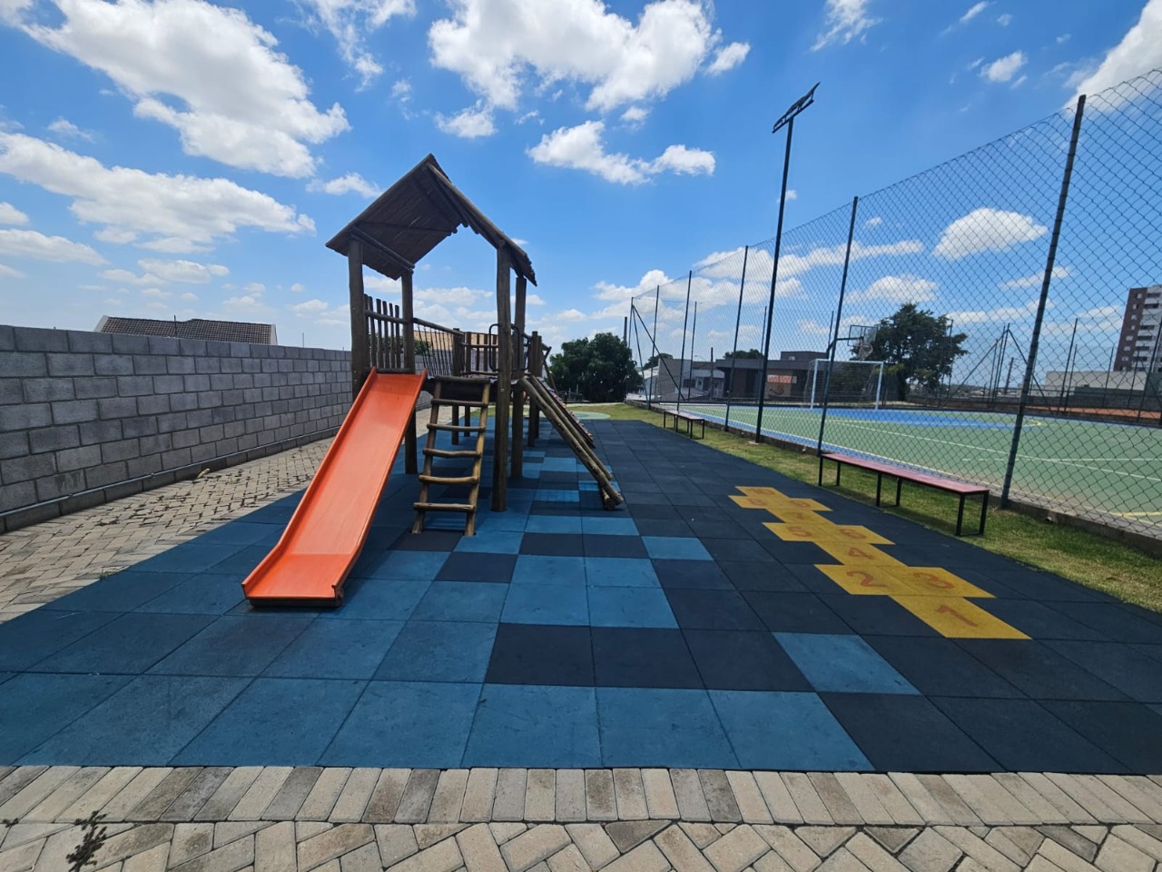 Terreno, 300 m² - Foto 1