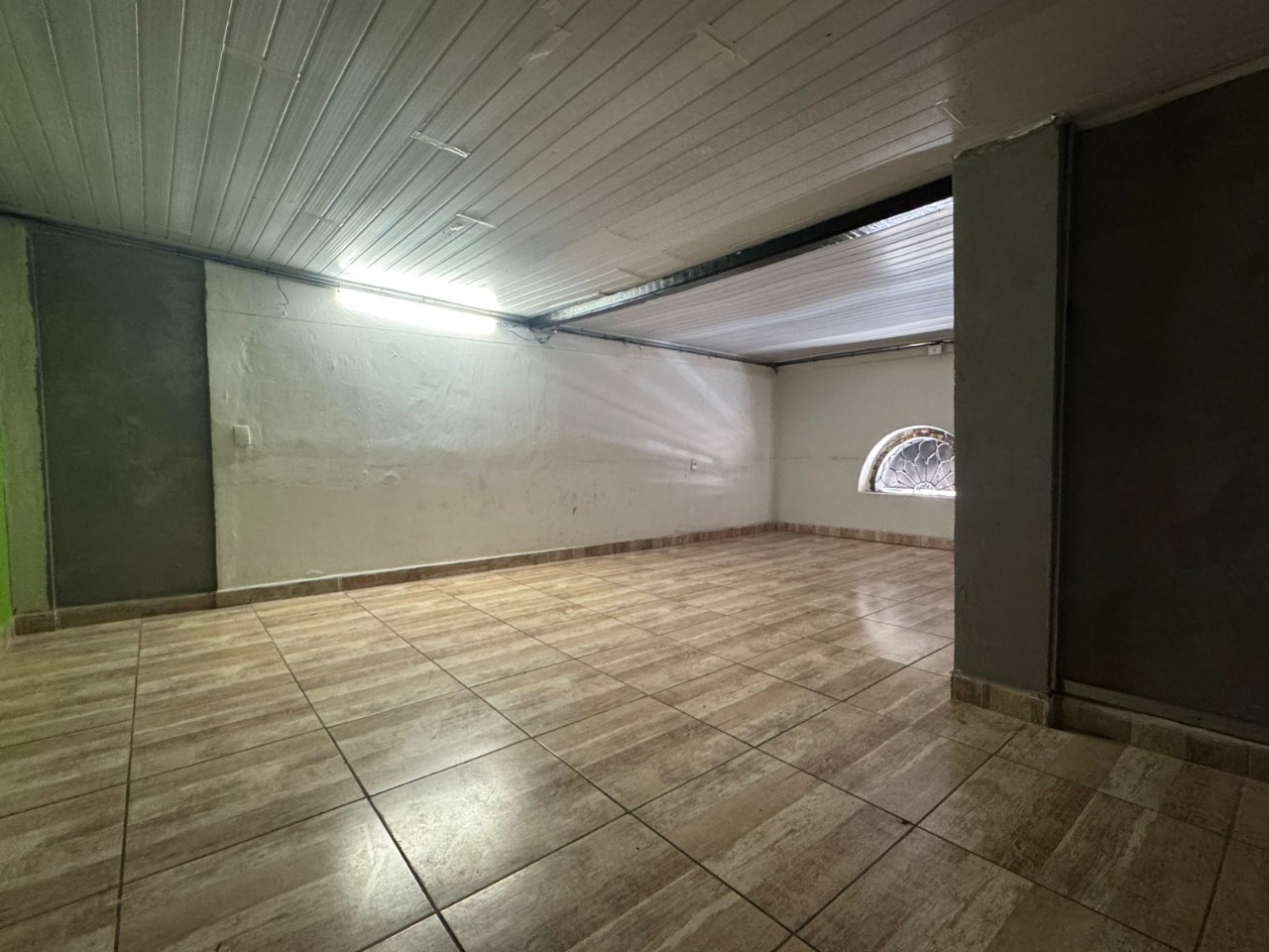 Loja-Salão, 50 m² - Foto 1