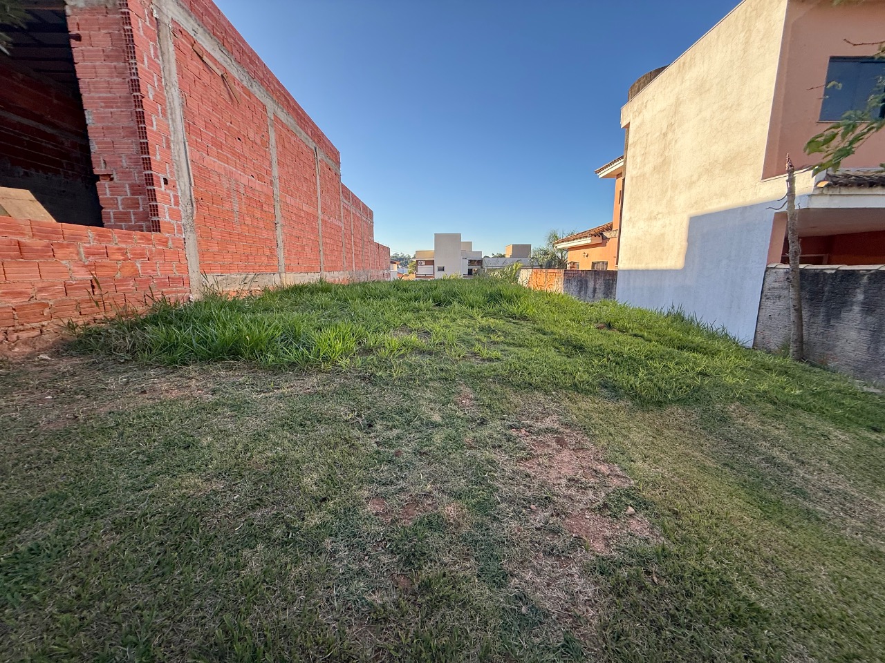 Terreno, 300 m² - Foto 2