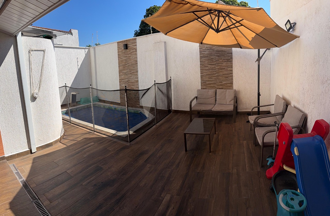 Casa, 3 quartos, 186 m² - Foto 1