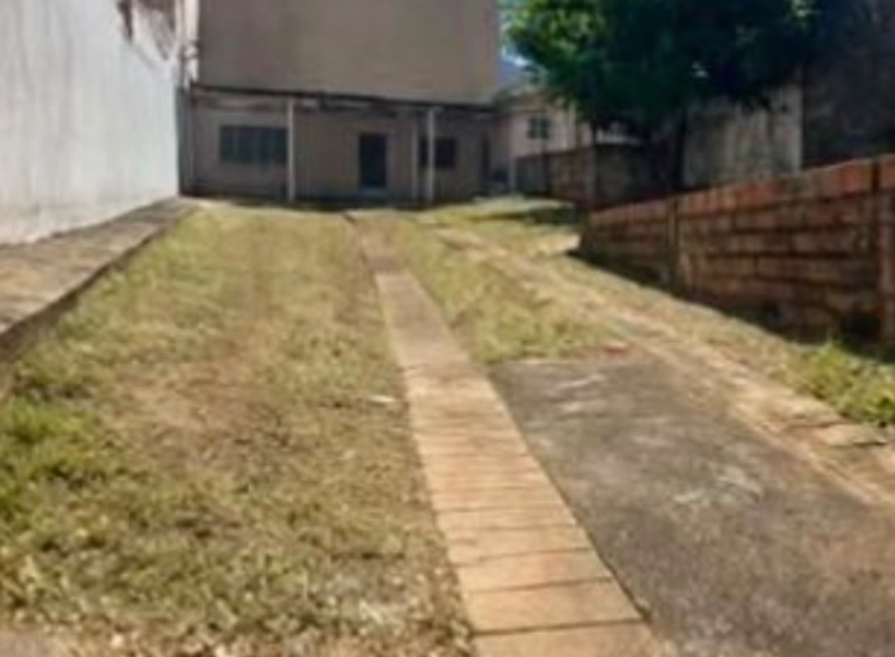 Terreno, 300 m² - Foto 1