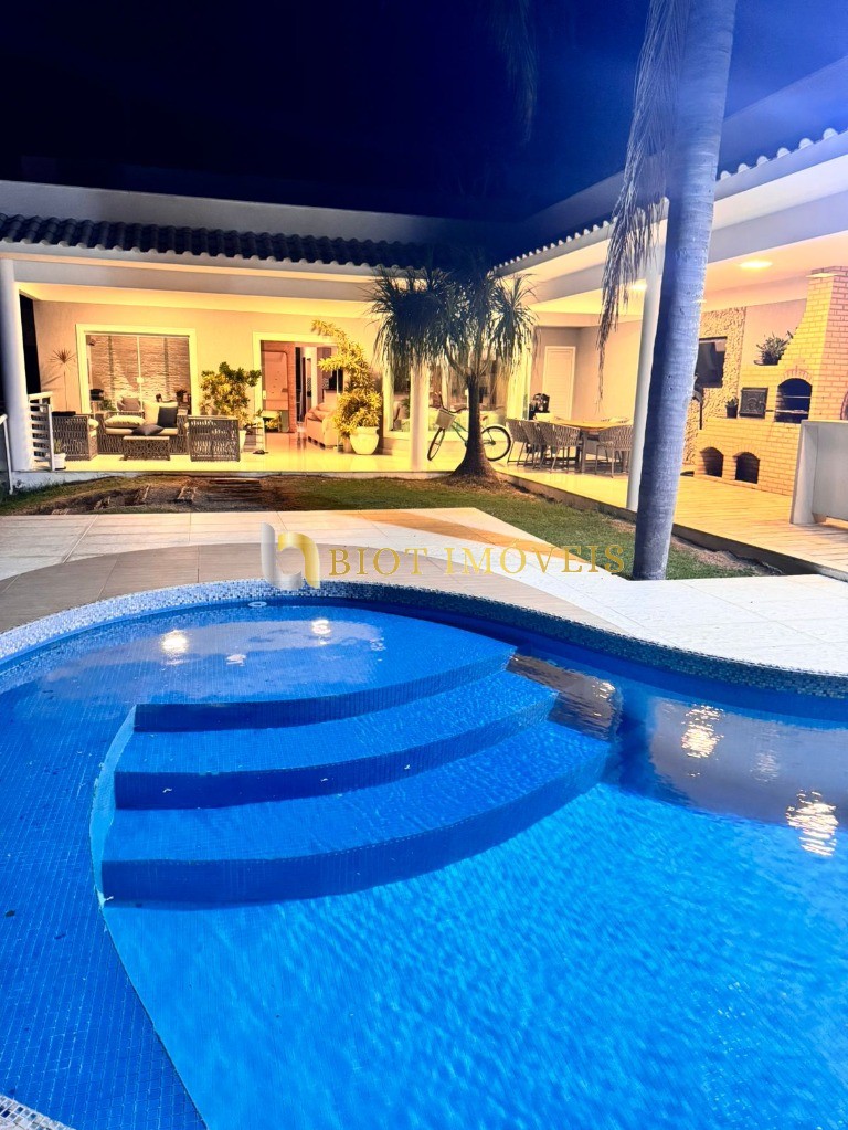 Casa, 5 quartos - Foto 1