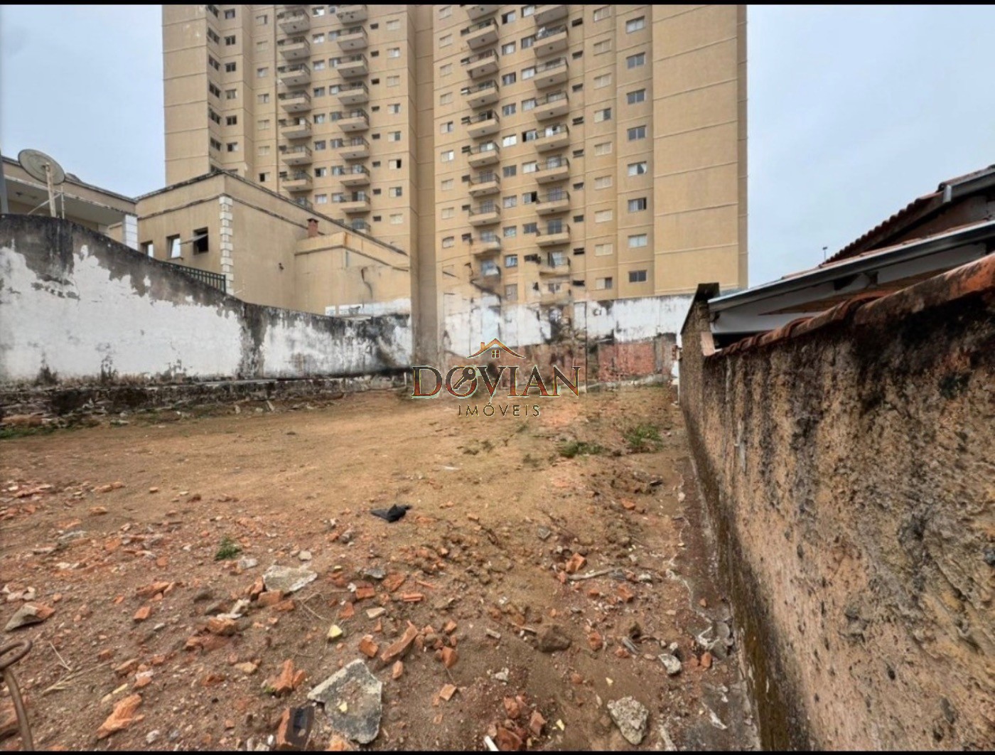 Loteamento e Condomínio, 300 m² - Foto 1