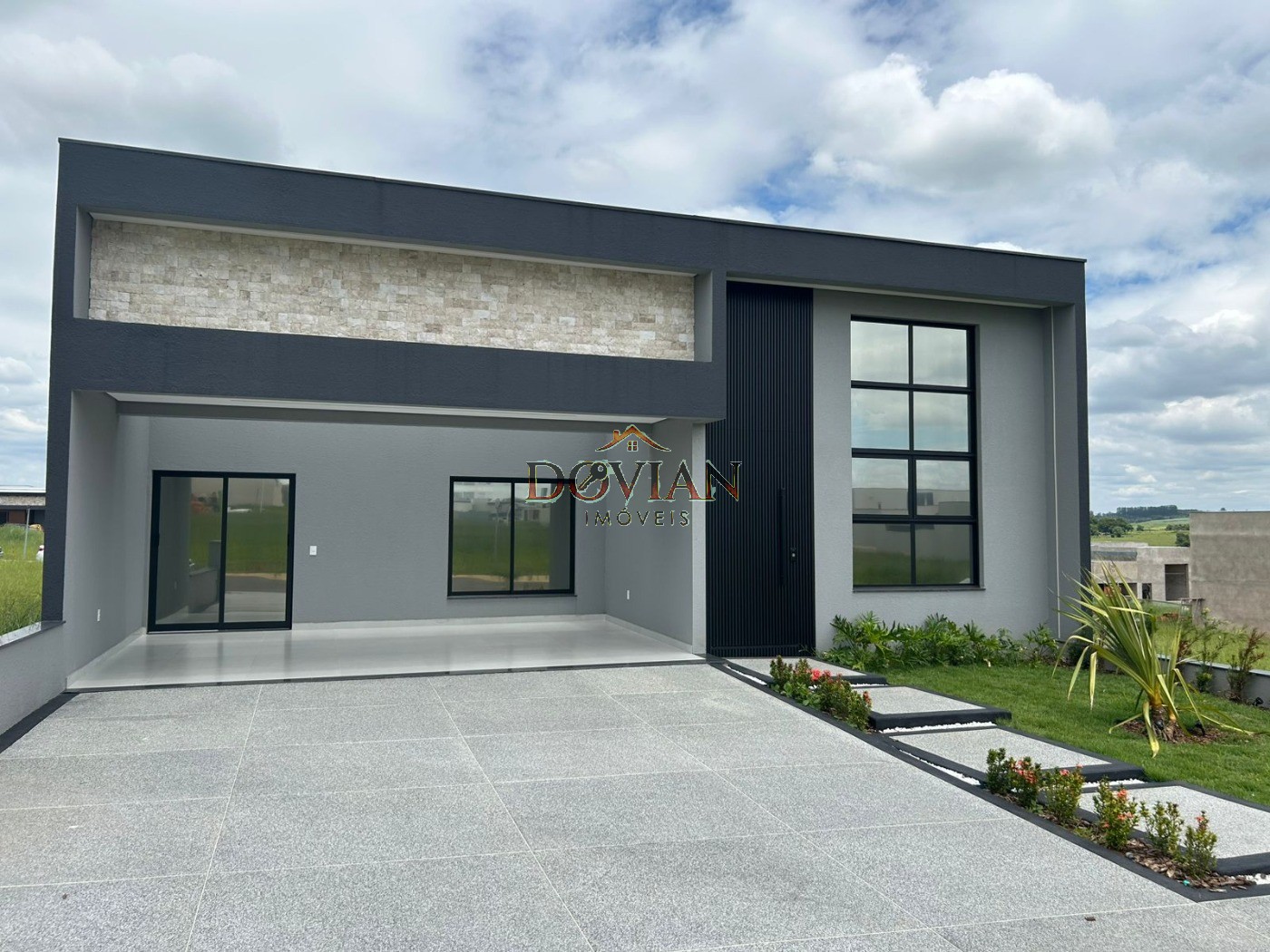 Casa, 3 quartos, 300 m² - Foto 1