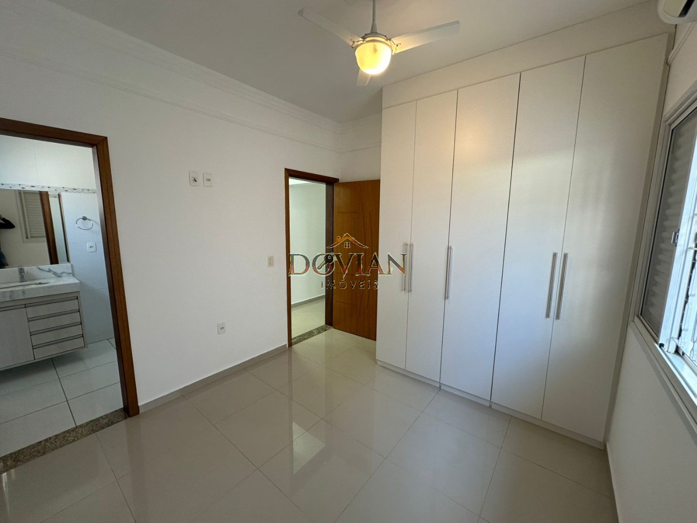 Casa, 4 quartos, 360 m² - Foto 24