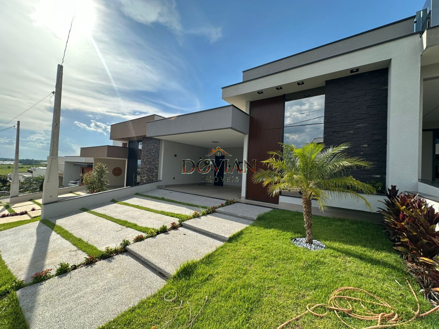 Casa, 3 quartos, 250 m² - Foto 1