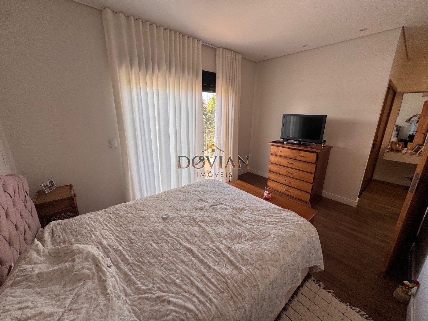 Casa, 4 quartos, 315 m² - Foto 47