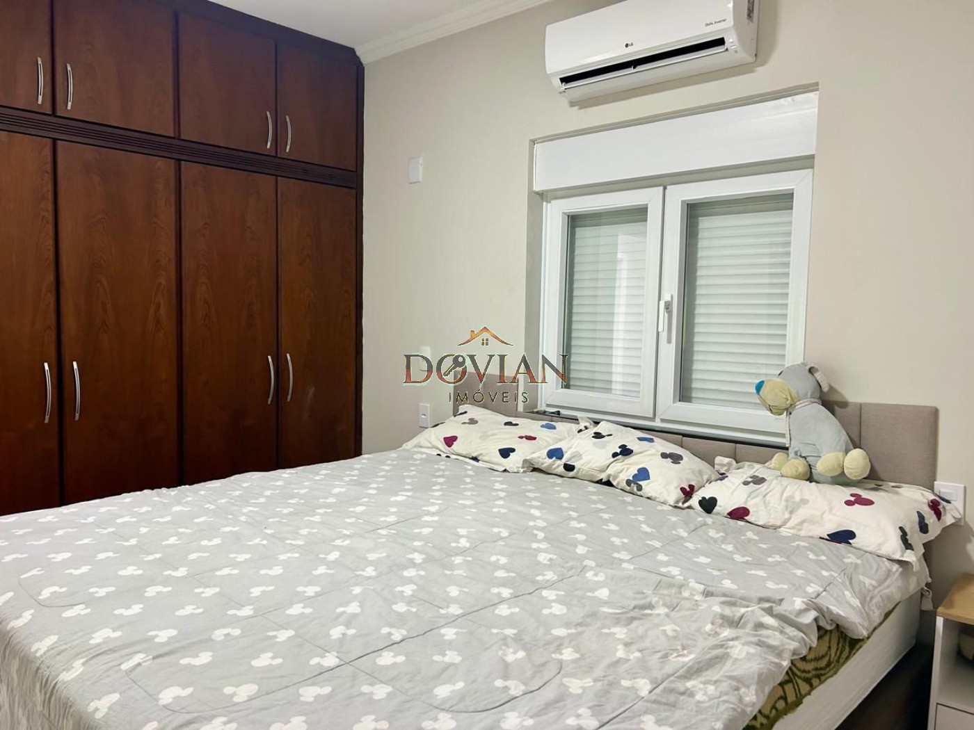 Casa, 3 quartos, 250 m² - Foto 13