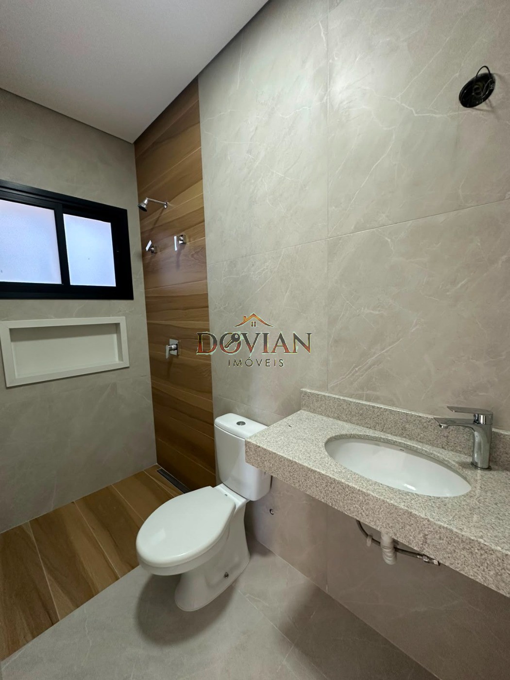 Casa, 3 quartos, 245 m² - Foto 38
