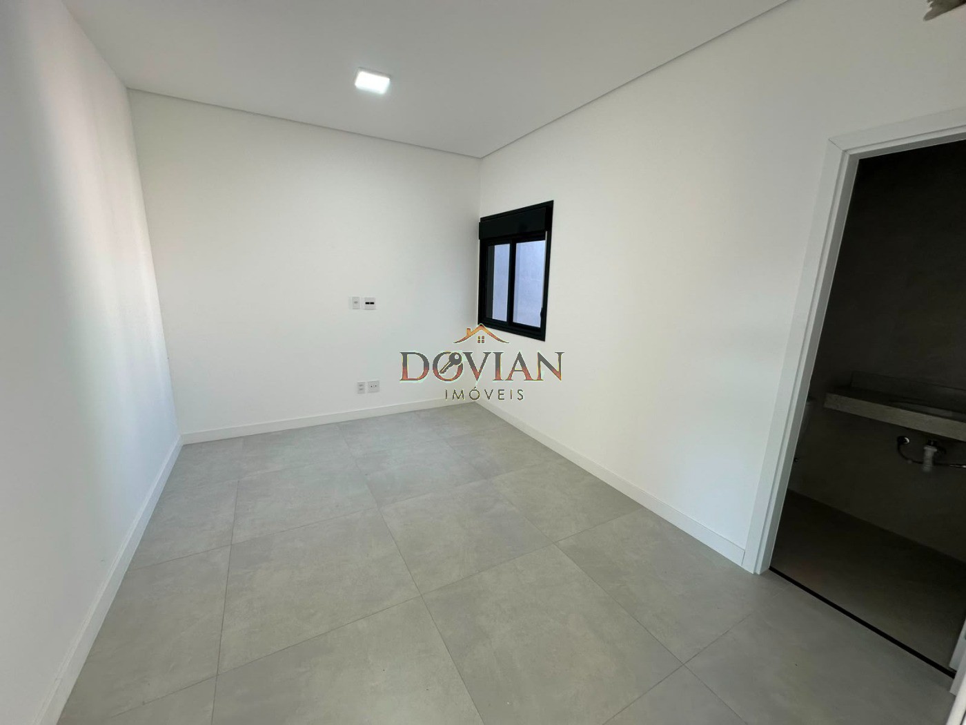 Casa, 3 quartos, 245 m² - Foto 37