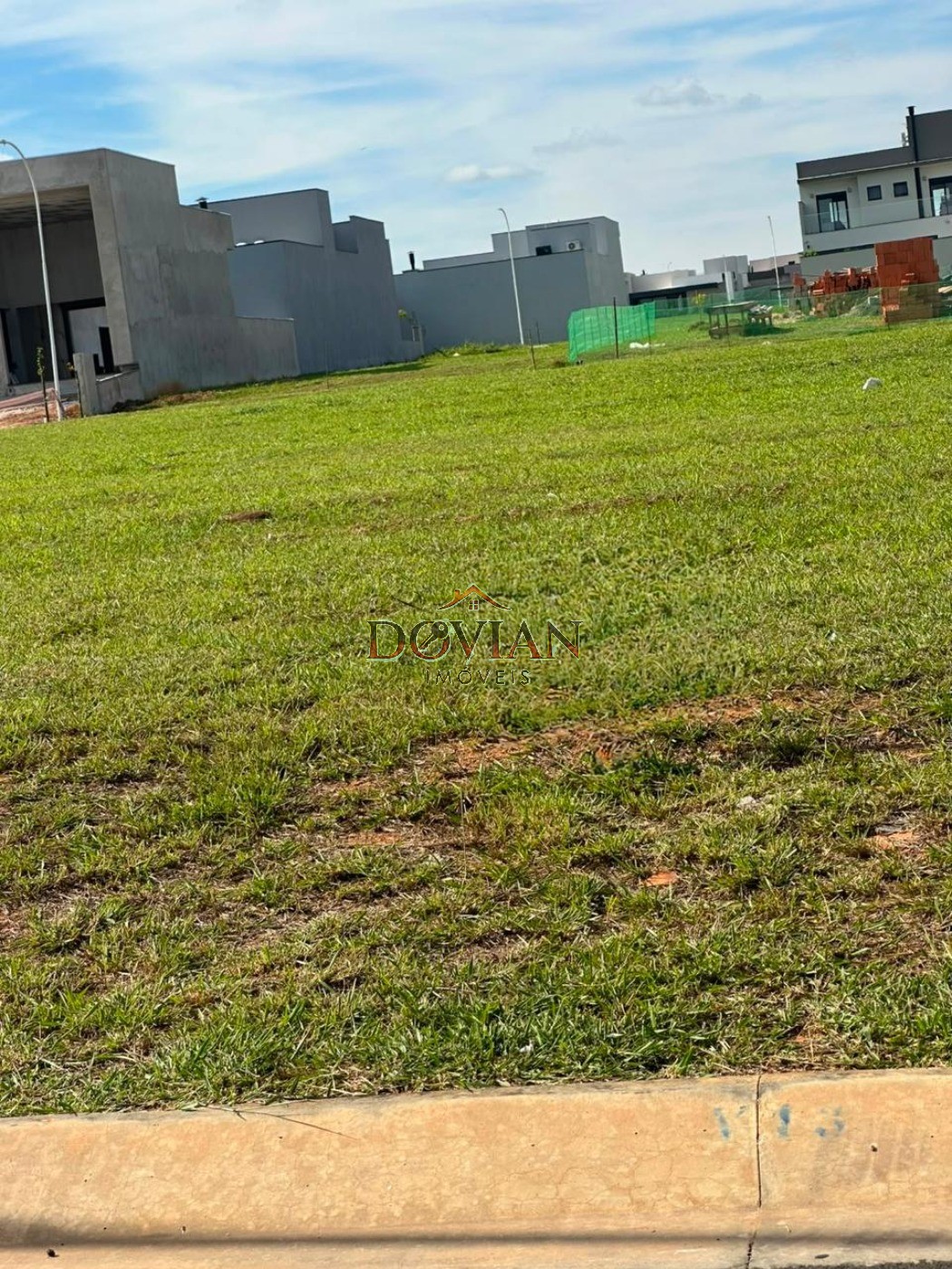 Terreno, 300 m² - Foto 2
