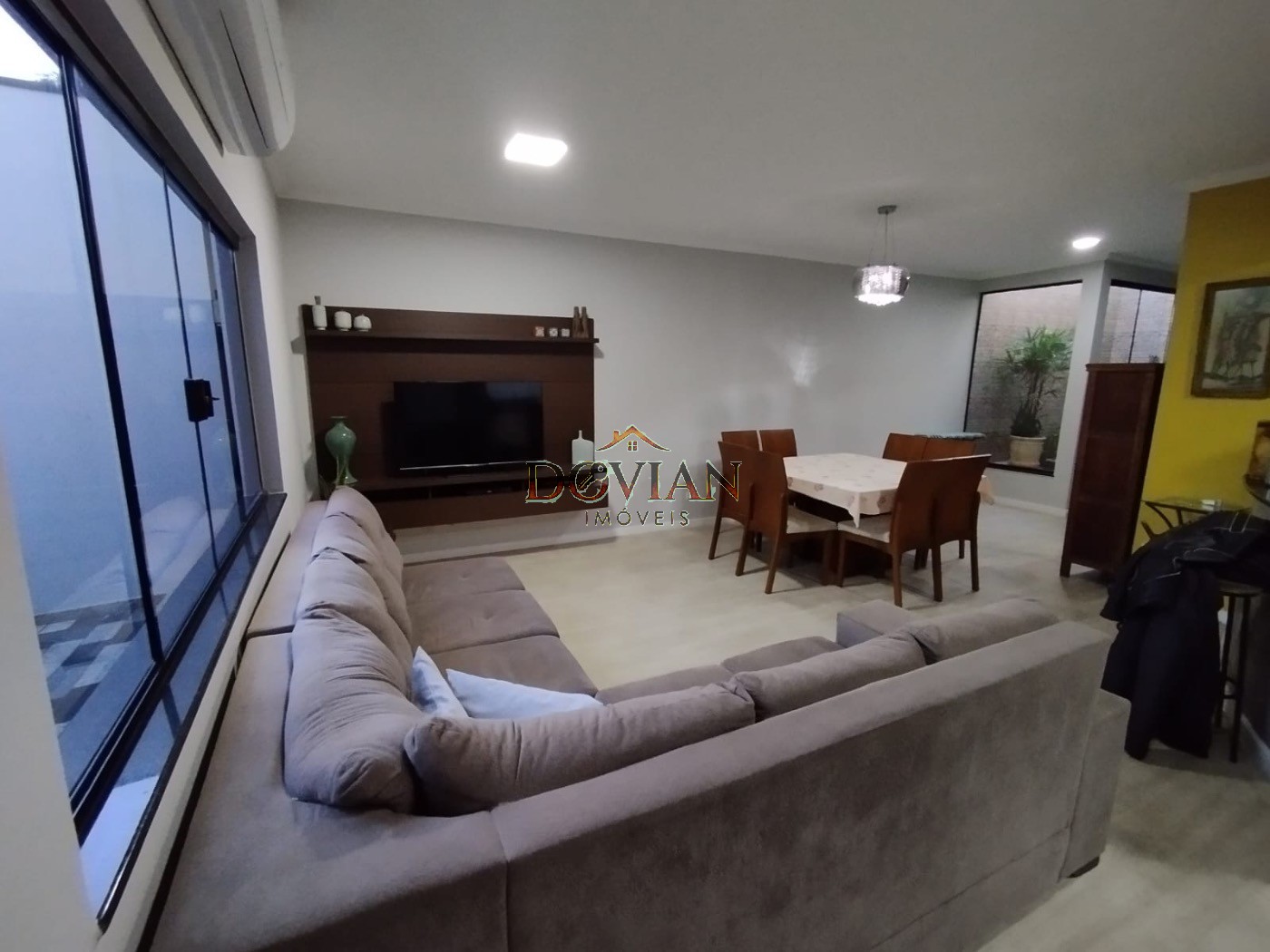 Casa, 3 quartos, 250 m² - Foto 2