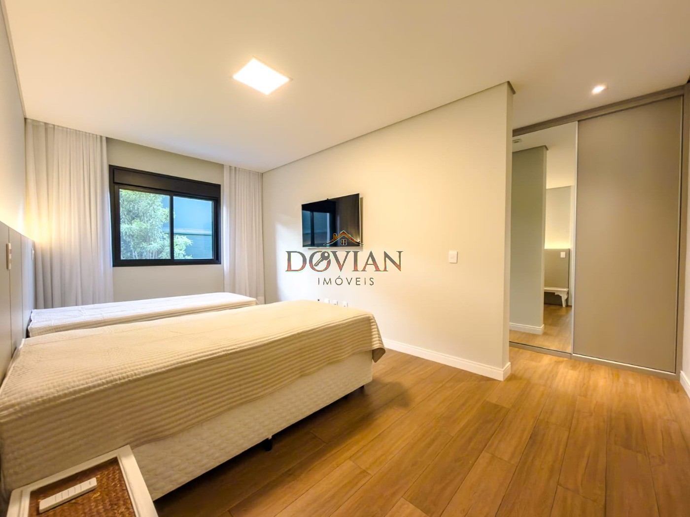 Casa, 4 quartos, 1244 m² - Foto 55