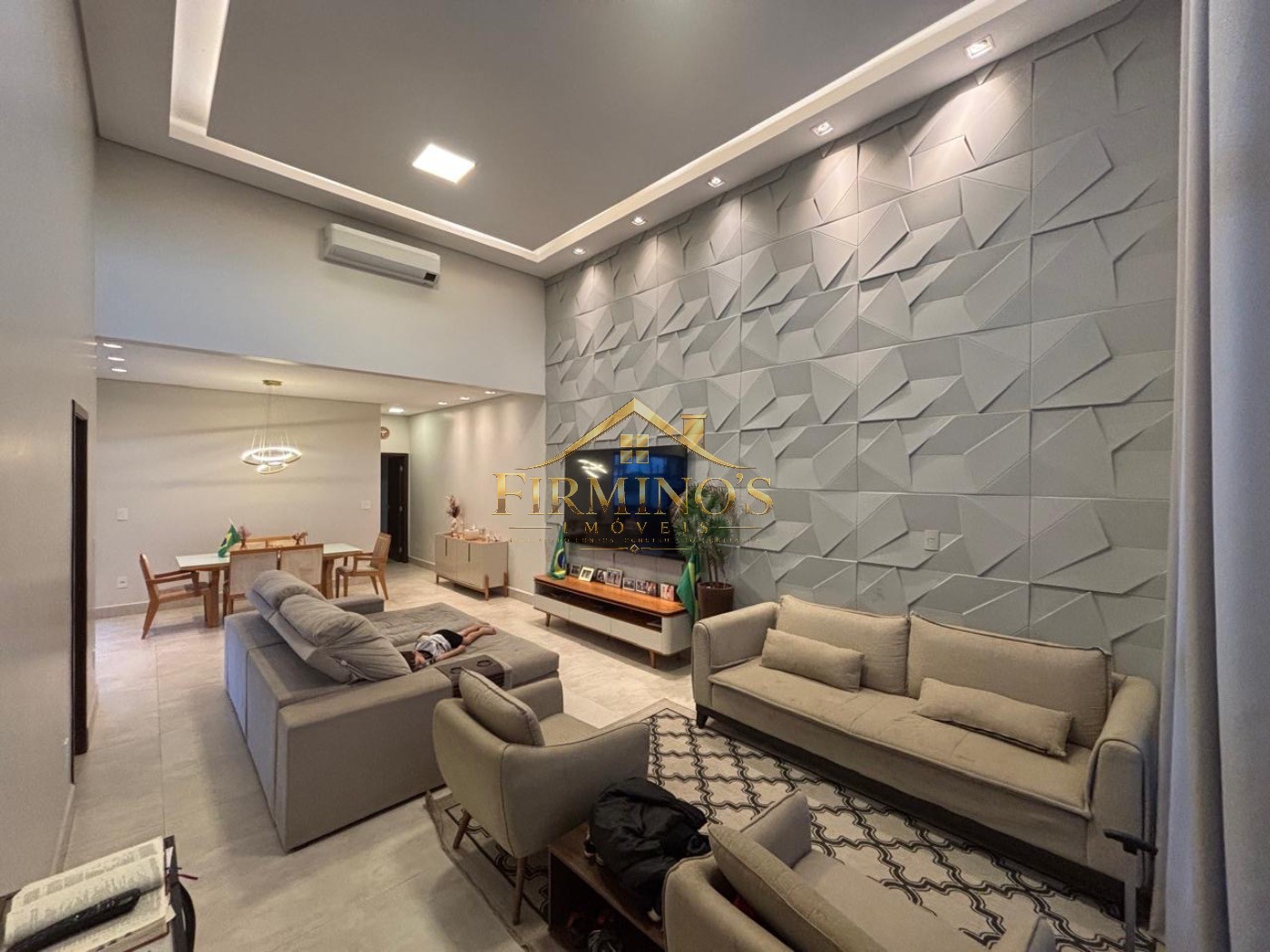 Casa, 3 quartos, 300 m² - Foto 1