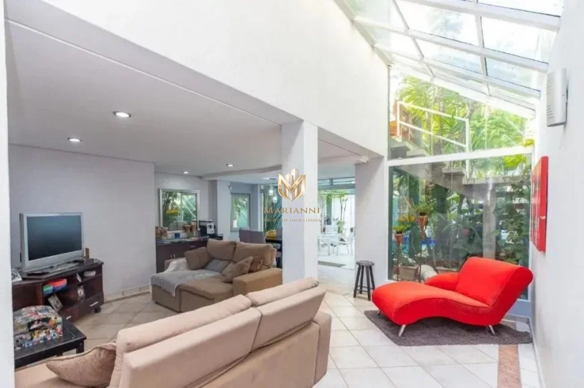 Casa, 3 quartos, 280 m² - Foto 1