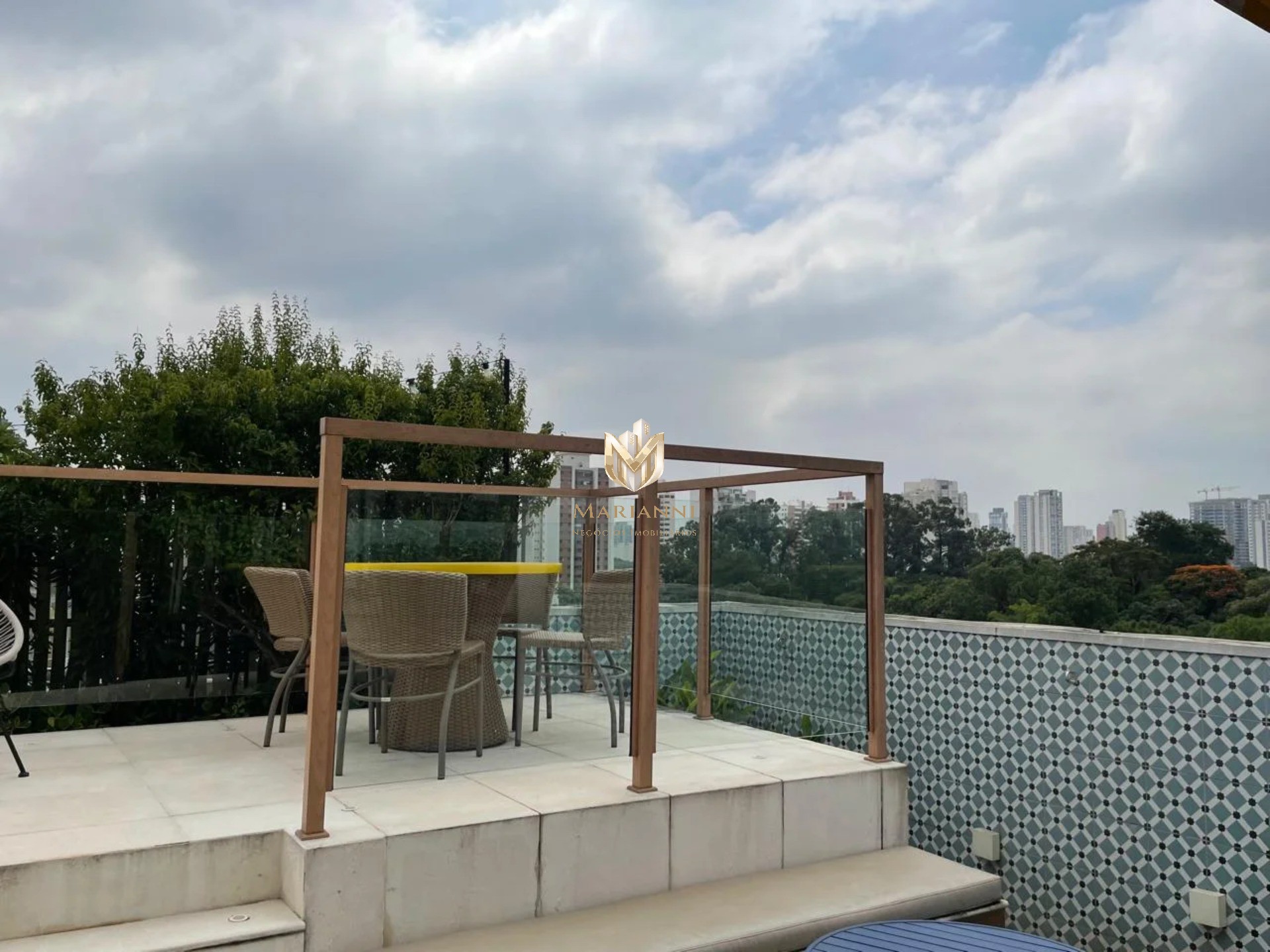Cobertura, 3 quartos, 315 m² - Foto 2