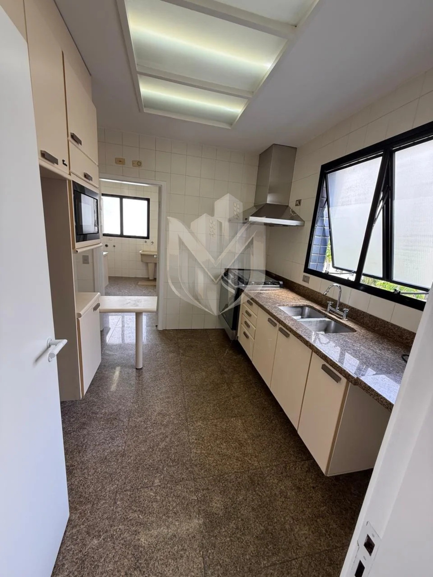 Apartamento, 3 quartos, 216 m² - Foto 3