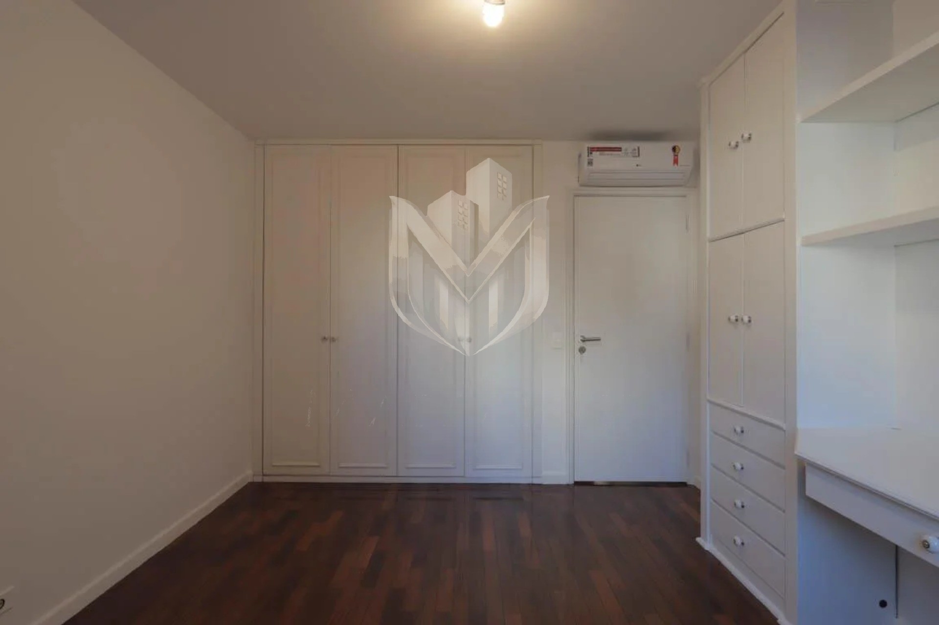 Apartamento, 3 quartos, 240 m² - Foto 2