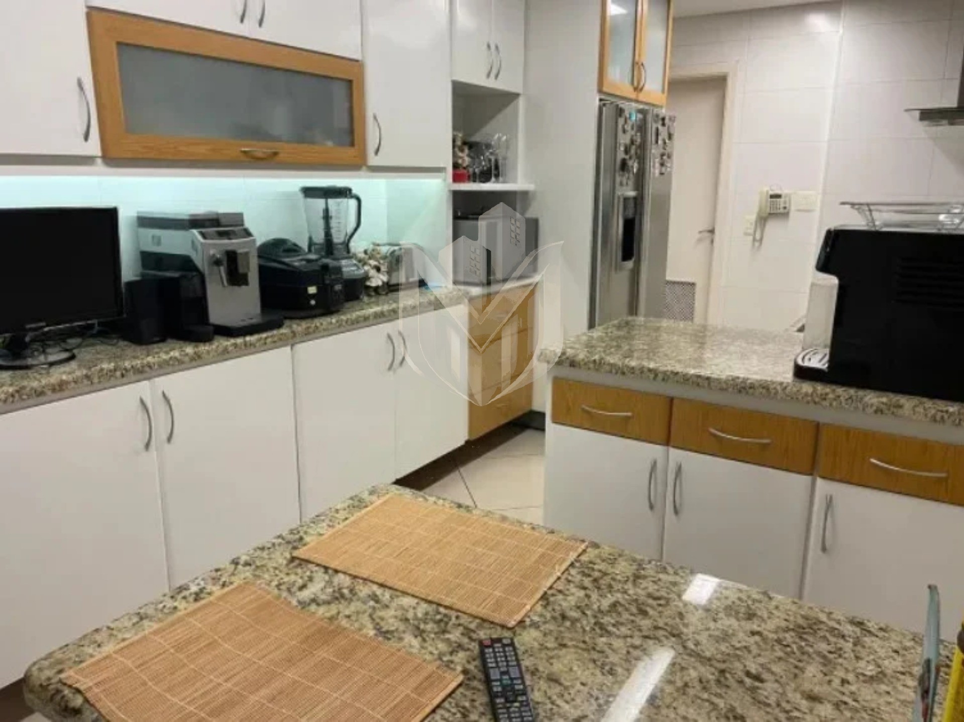 Apartamento, 4 quartos, 233 m² - Foto 2