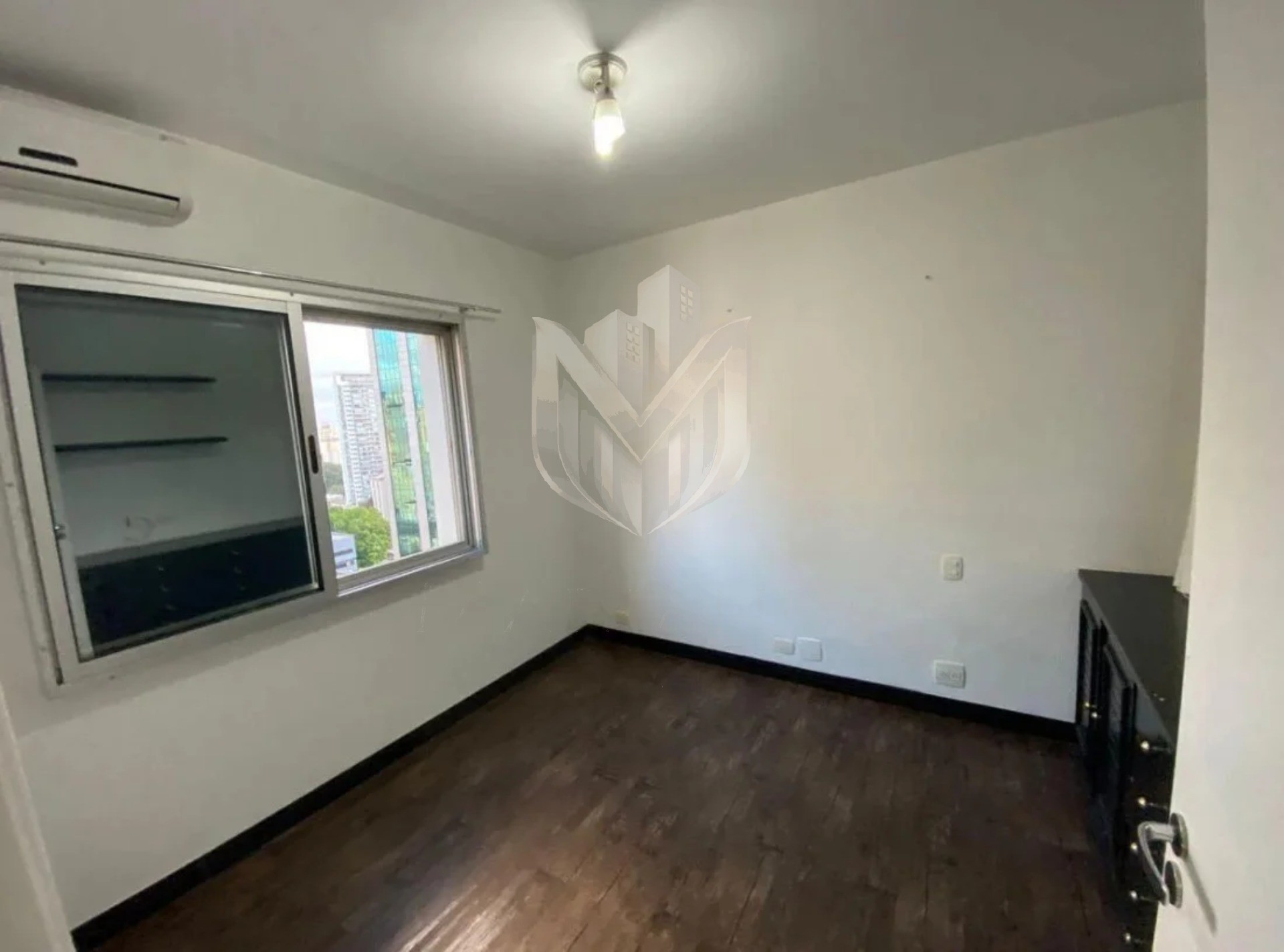 Apartamento, 2 quartos, 650 m² - Foto 1