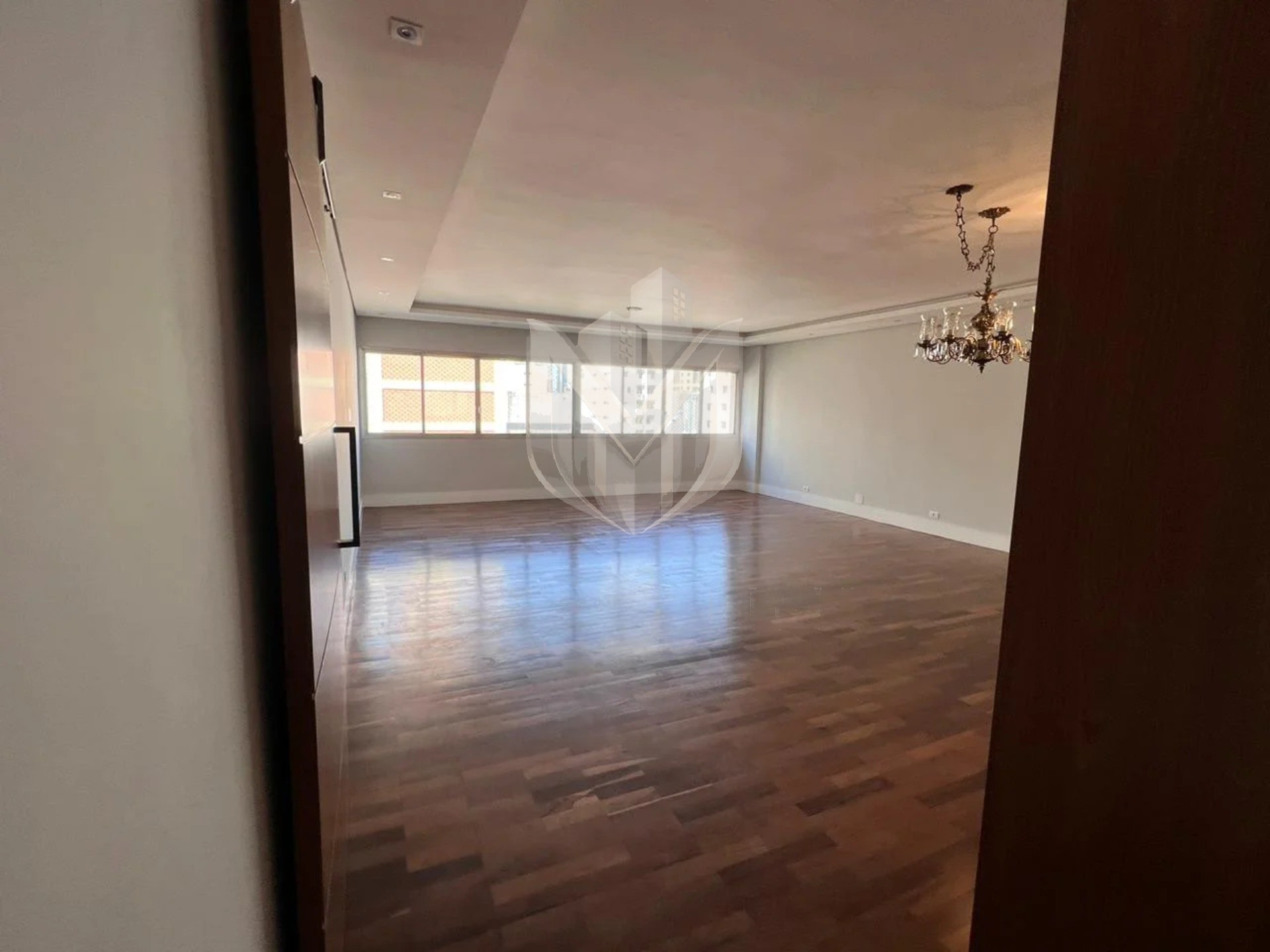 Apartamento, 3 quartos, 190 m² - Foto 1