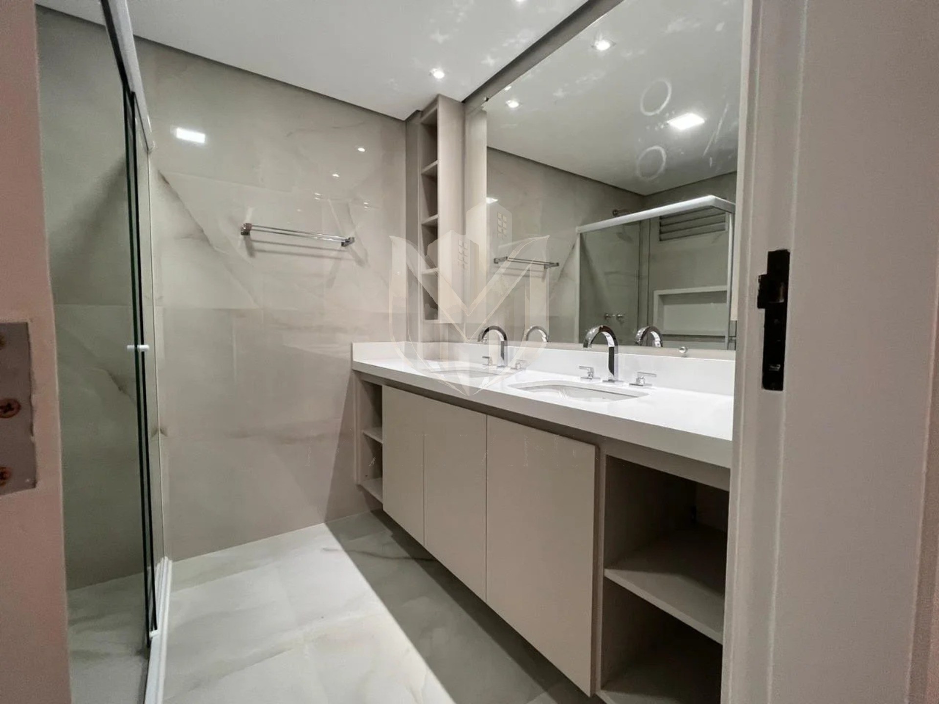 Apartamento, 3 quartos, 190 m² - Foto 11