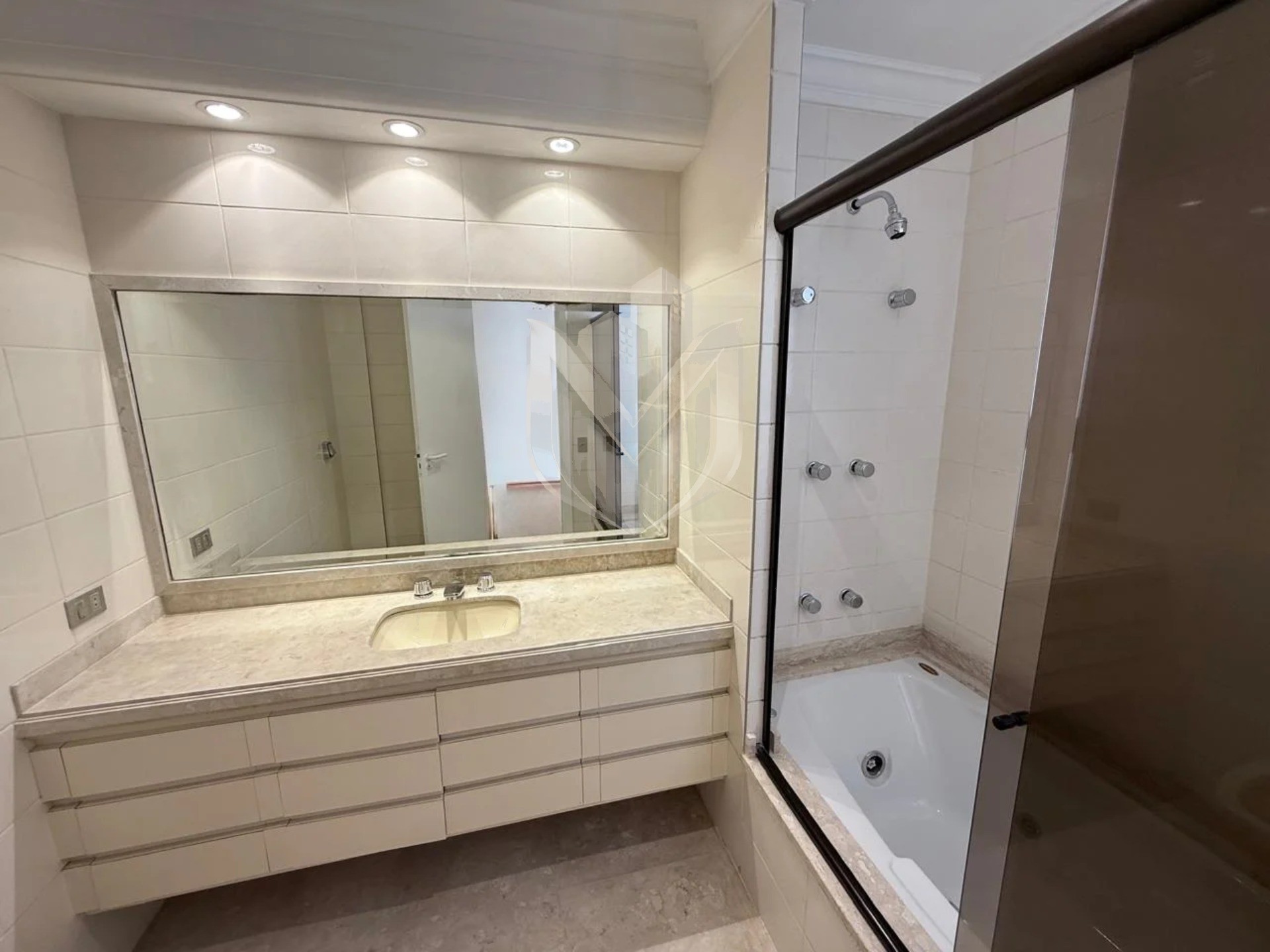 Apartamento, 3 quartos, 216 m² - Foto 40