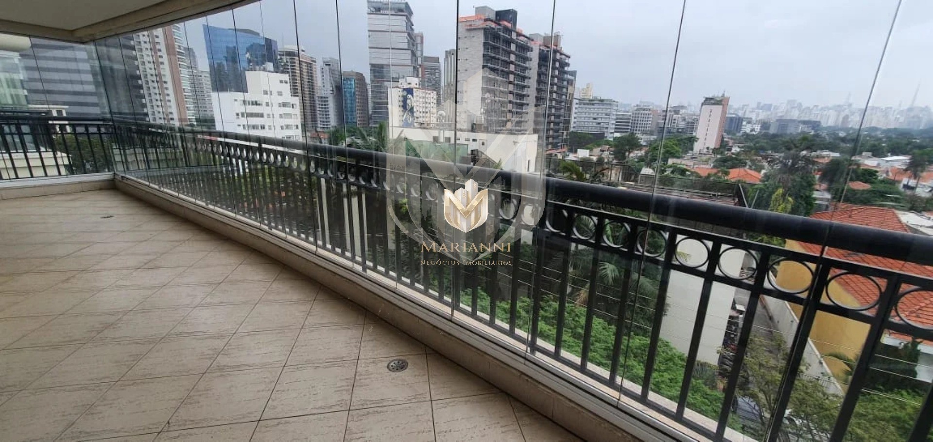Apartamento, 4 quartos, 213 m² - Foto 1