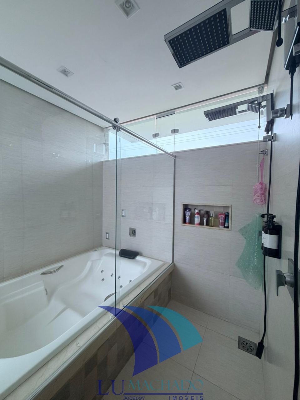 Casa, 4 quartos, 300 m² - Foto 47