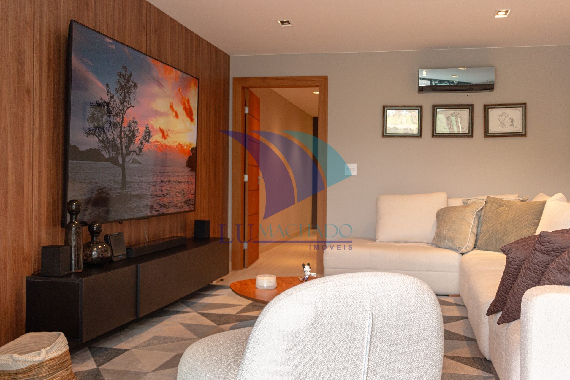 Casa, 5 quartos, 608 m² - Foto 1