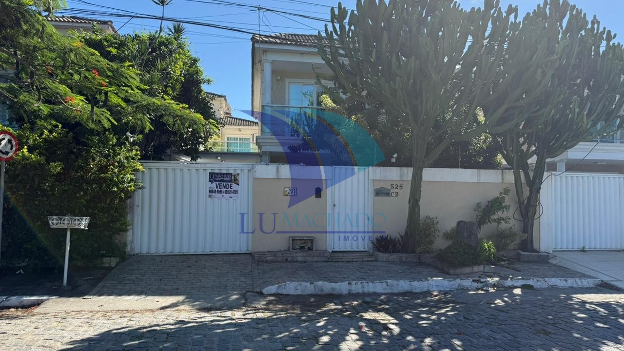 Casa, 4 quartos, 133 m² - Foto 1