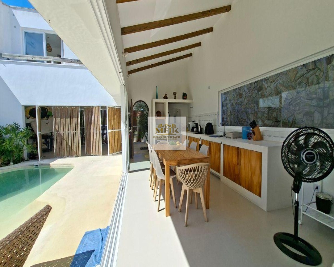 Casa, 3 quartos, 234 m² - Foto 3