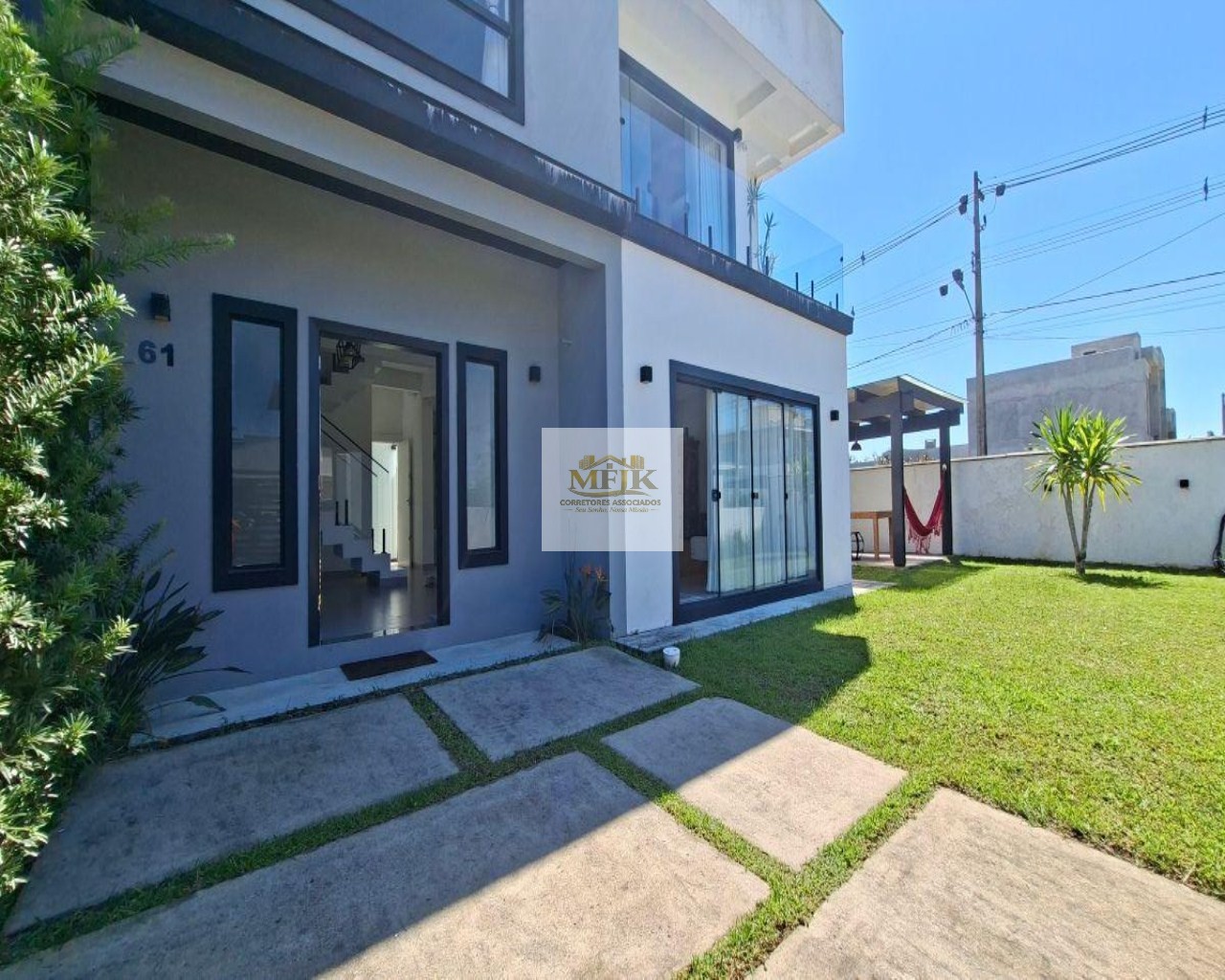 Casa, 4 quartos, 177 m² - Foto 1