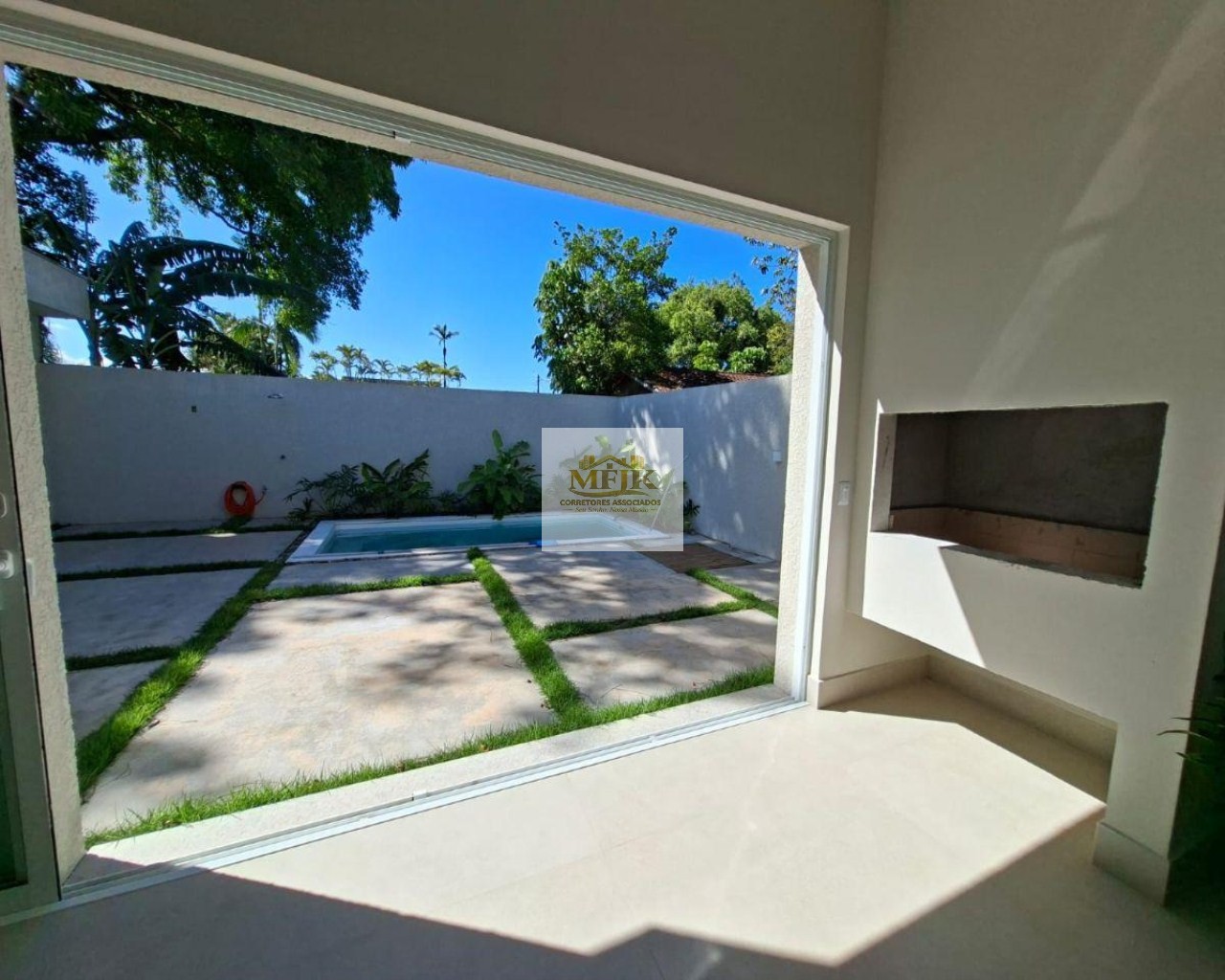 Casa, 3 quartos, 159 m² - Foto 1
