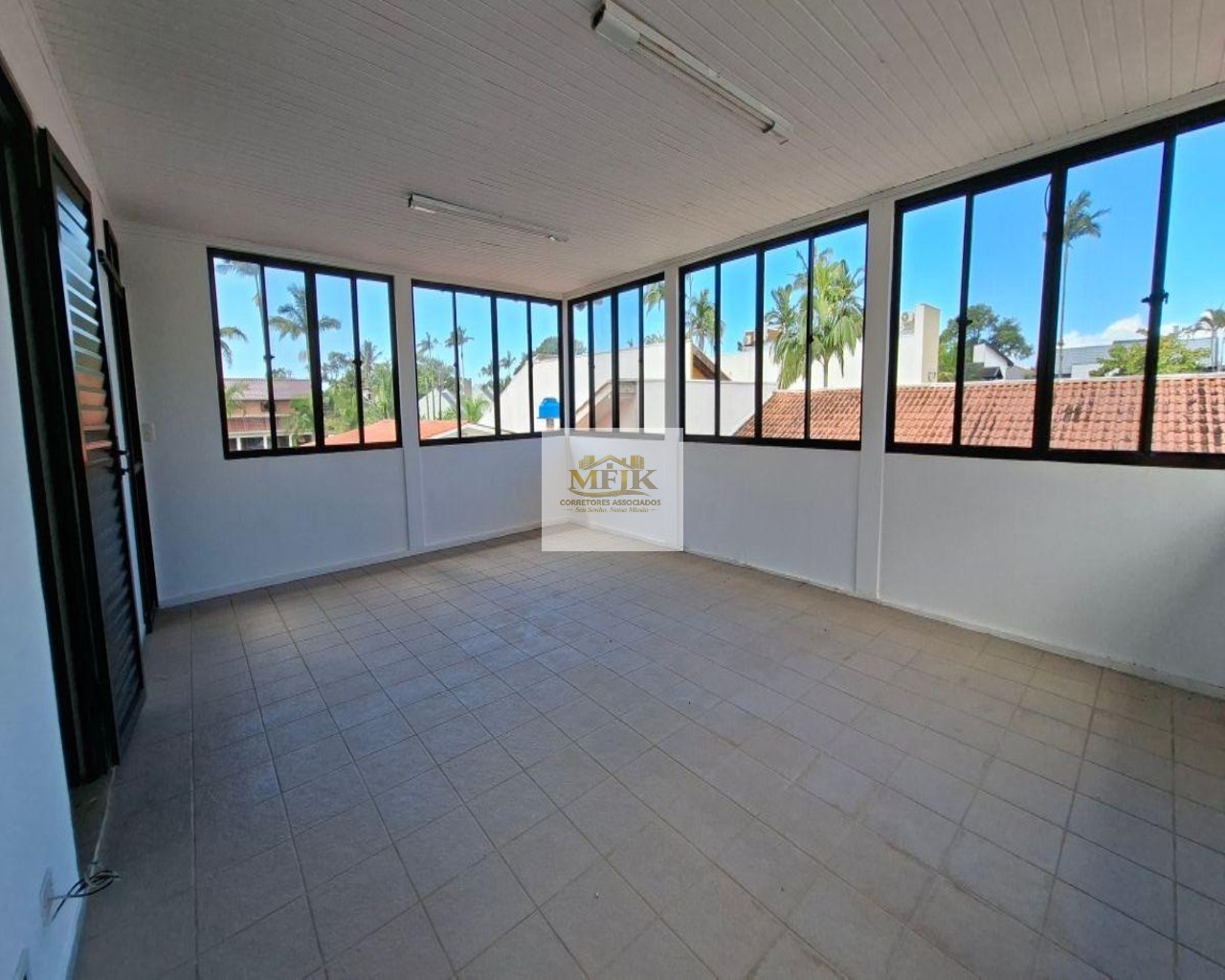 Casa, 7 quartos, 148 m² - Foto 3