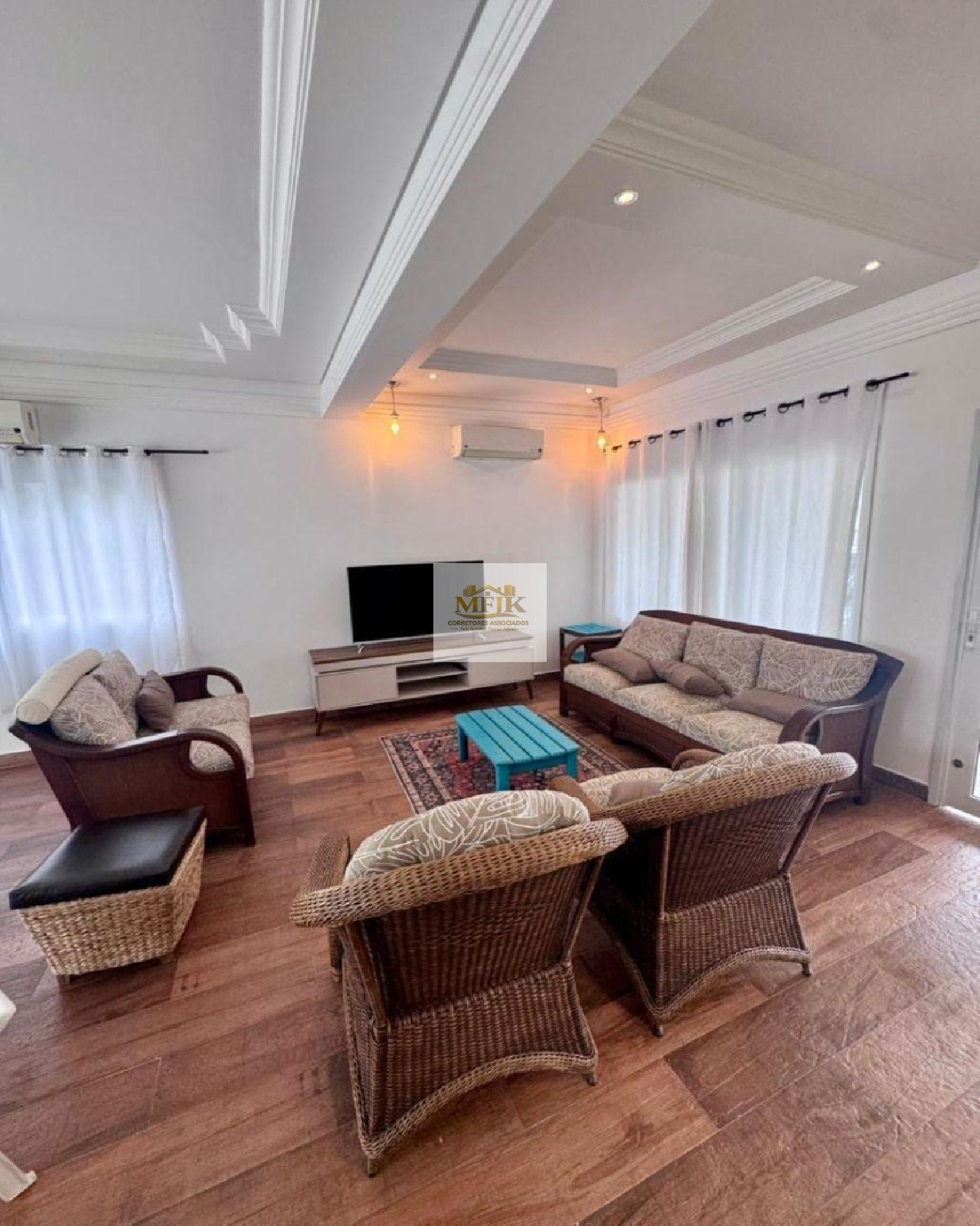 Casa, 4 quartos, 225 m² - Foto 2