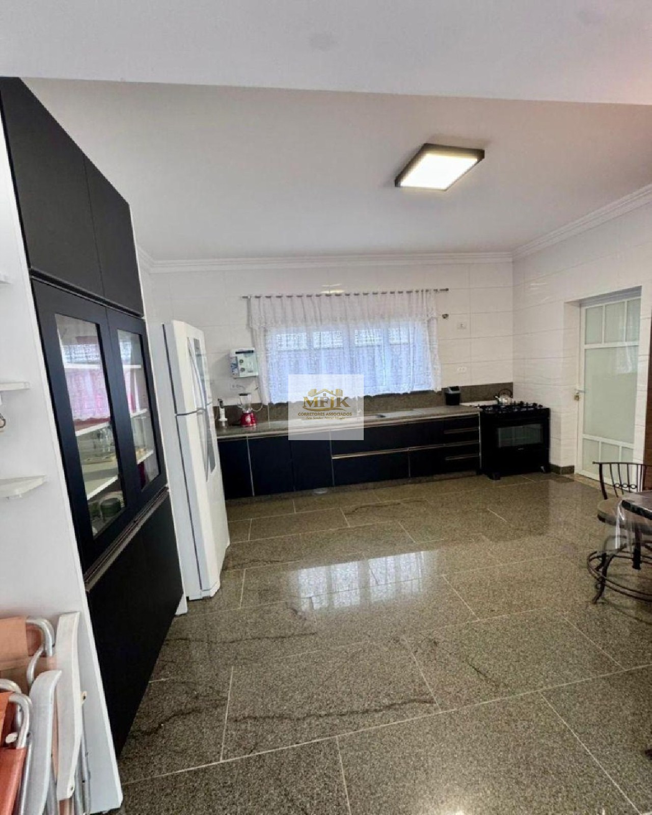 Casa, 4 quartos, 225 m² - Foto 6
