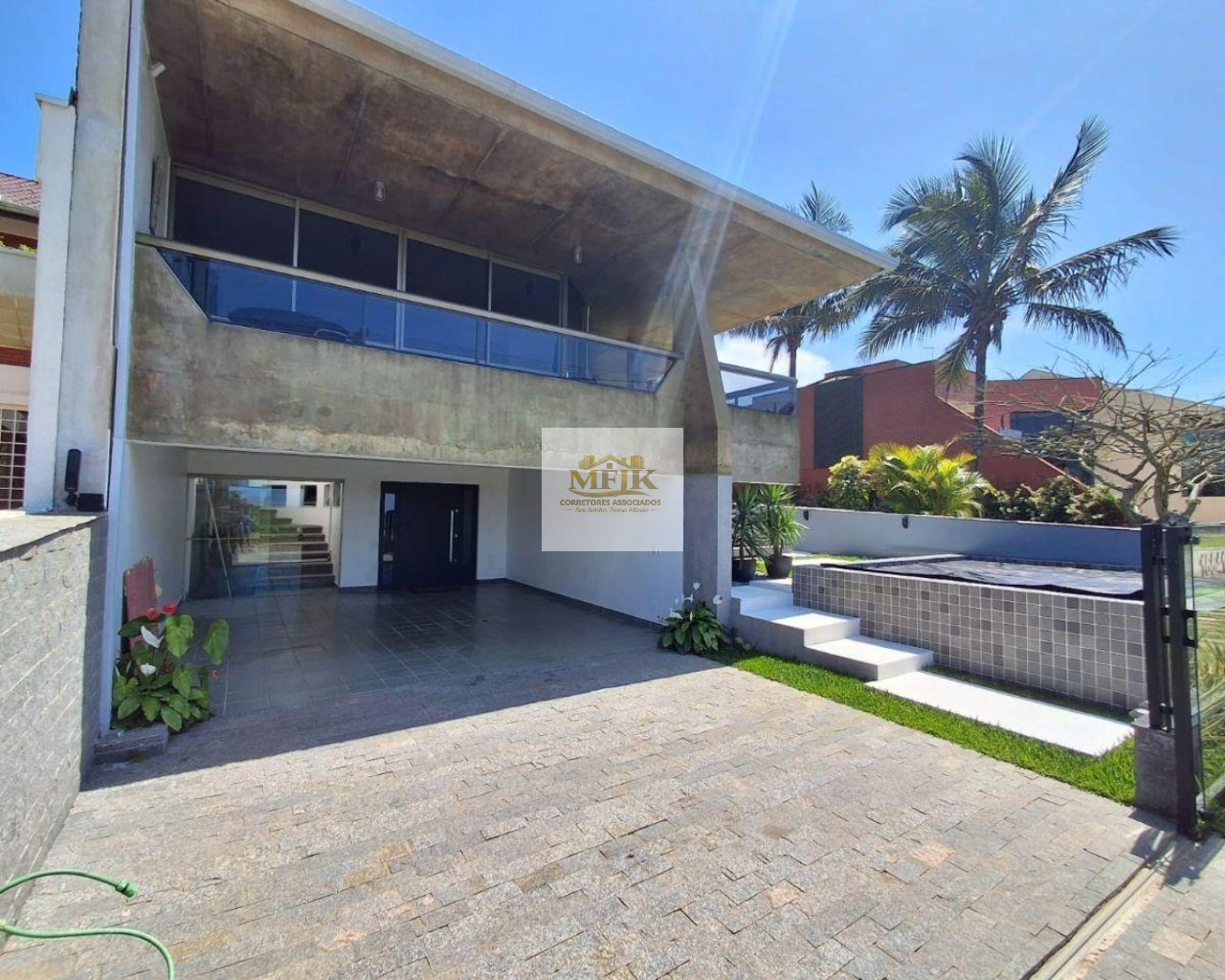 Casa, 4 quartos, 297 m² - Foto 1