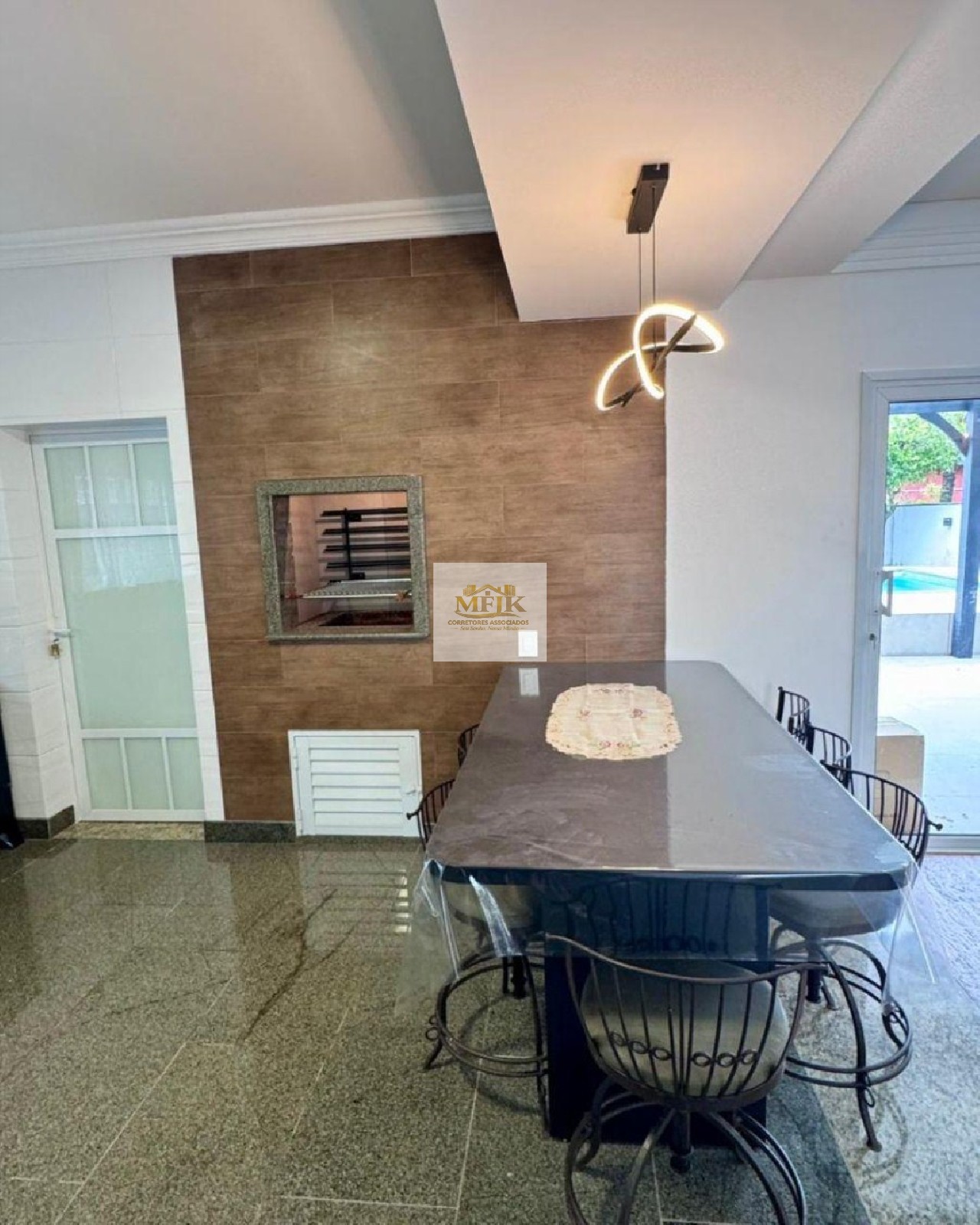 Casa, 4 quartos, 225 m² - Foto 3
