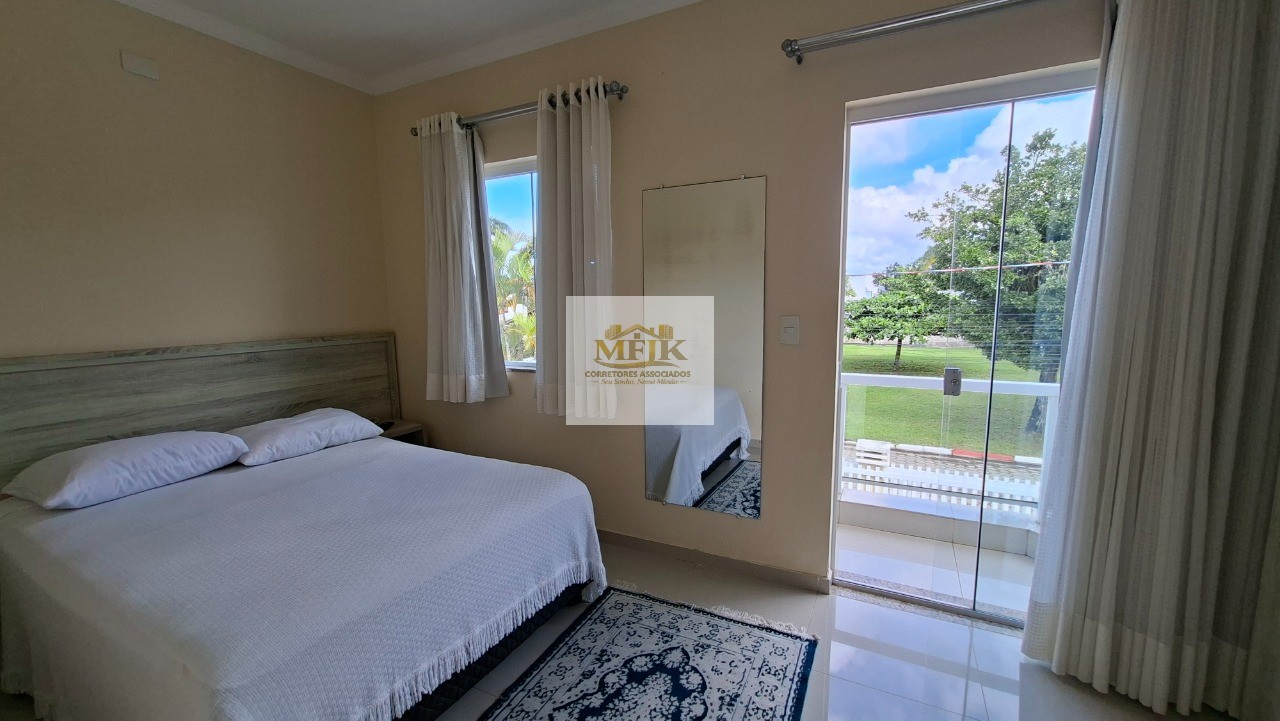 Casa, 3 quartos, 216 m² - Foto 13