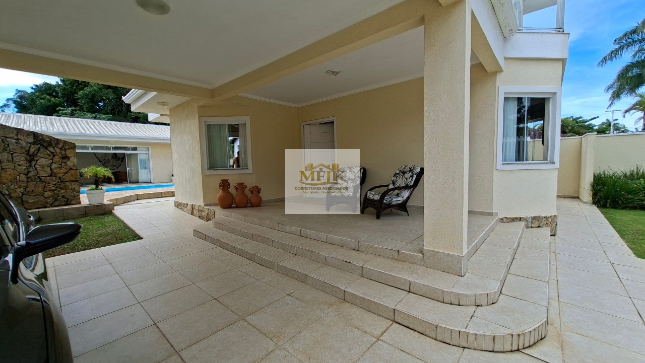 Casa, 3 quartos, 216 m² - Foto 2