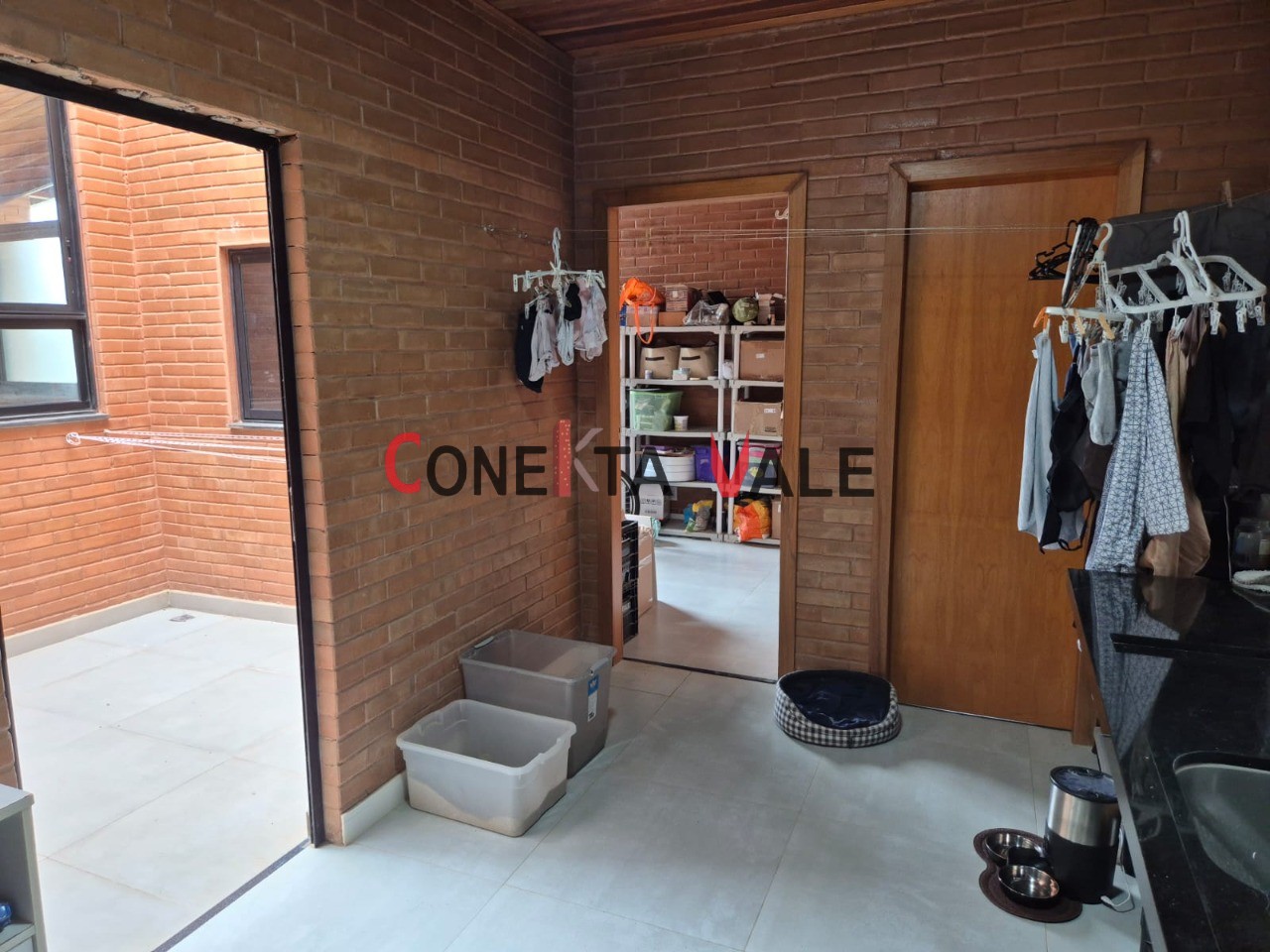 Casa, 5 quartos, 239 m² - Foto 4