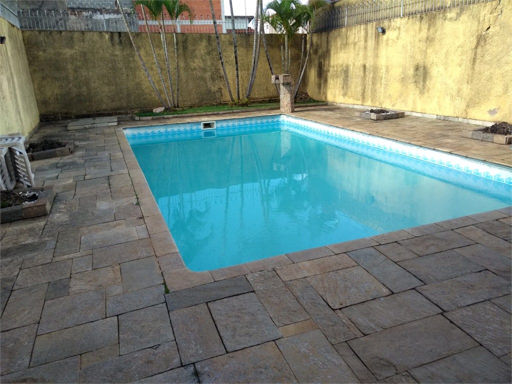 Casa, 3 quartos, 230 m² - Foto 23
