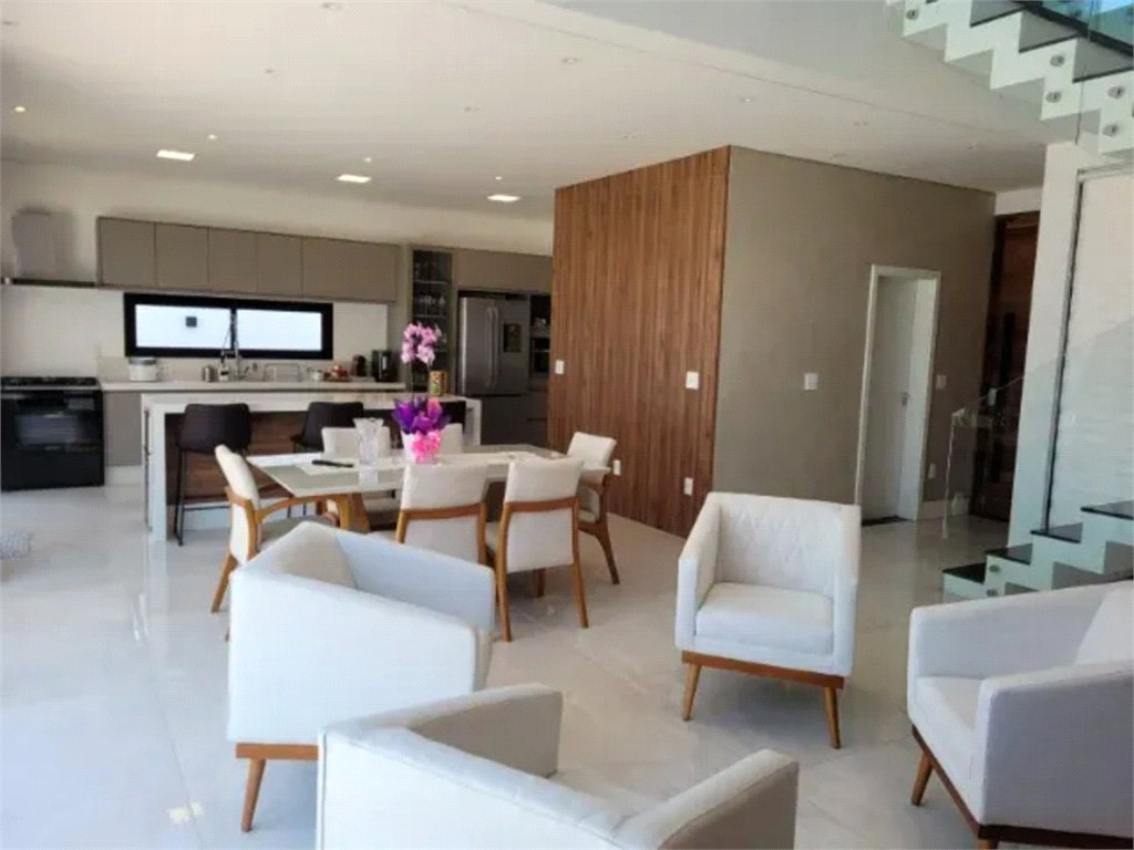 Casa, 3 quartos, 293 m² - Foto 1