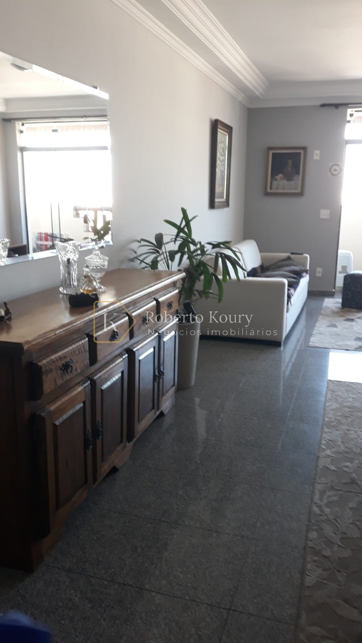 Apartamento, 3 quartos, 210 m² - Foto 1