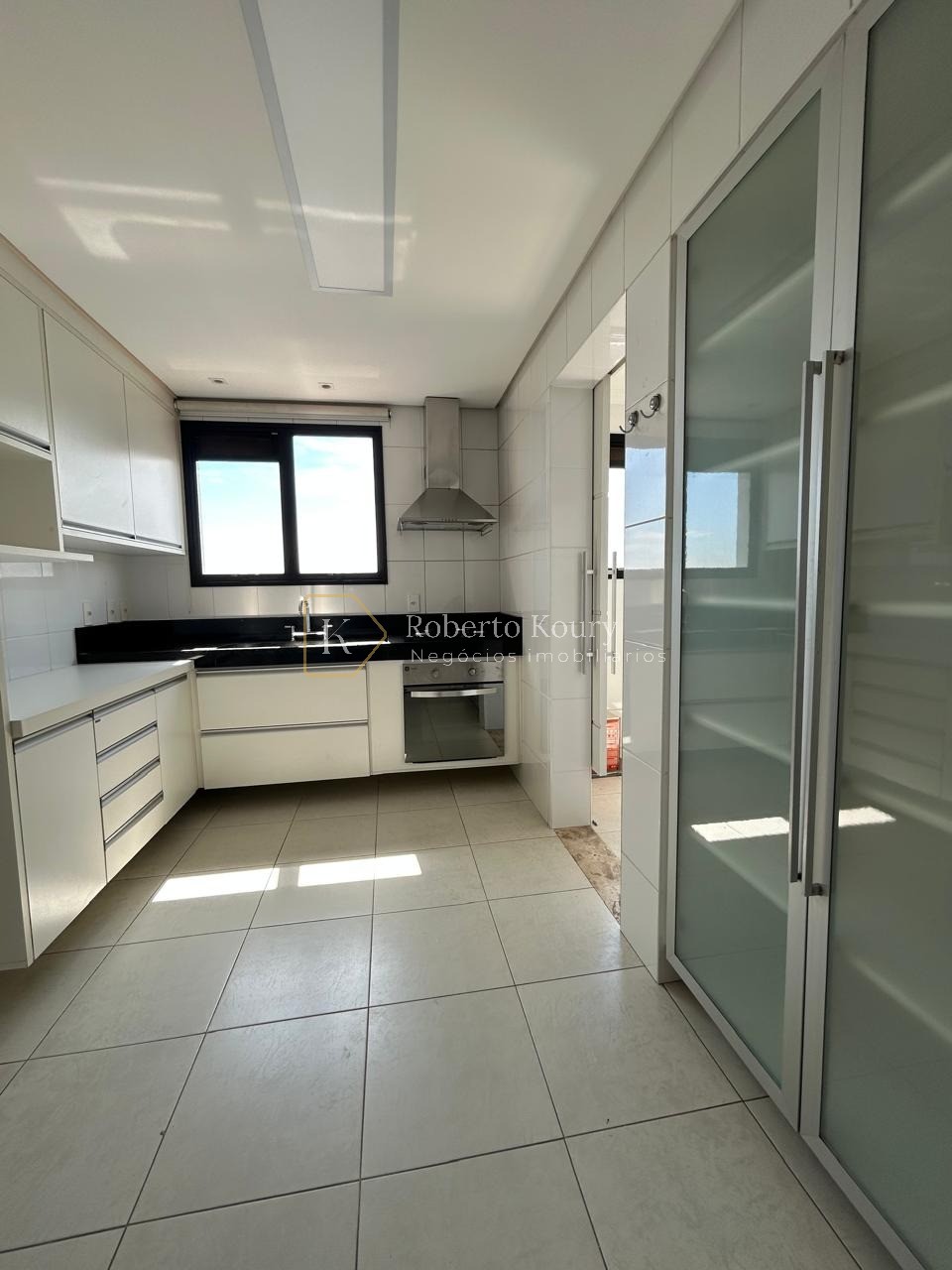 Apartamento, 3 quartos, 244 m² - Foto 7