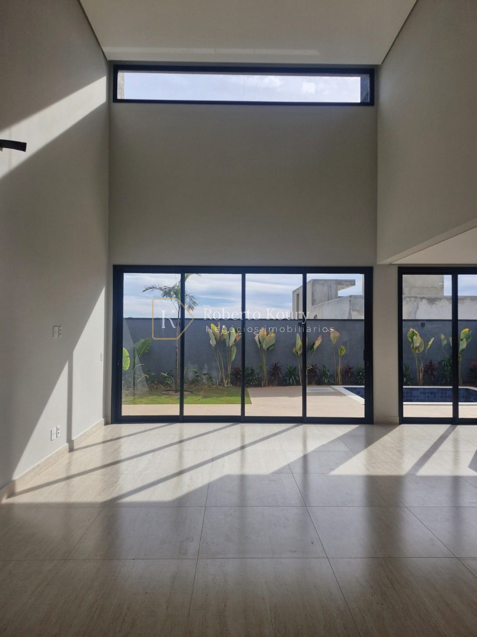 Casa, 4 quartos, 214 m² - Foto 2